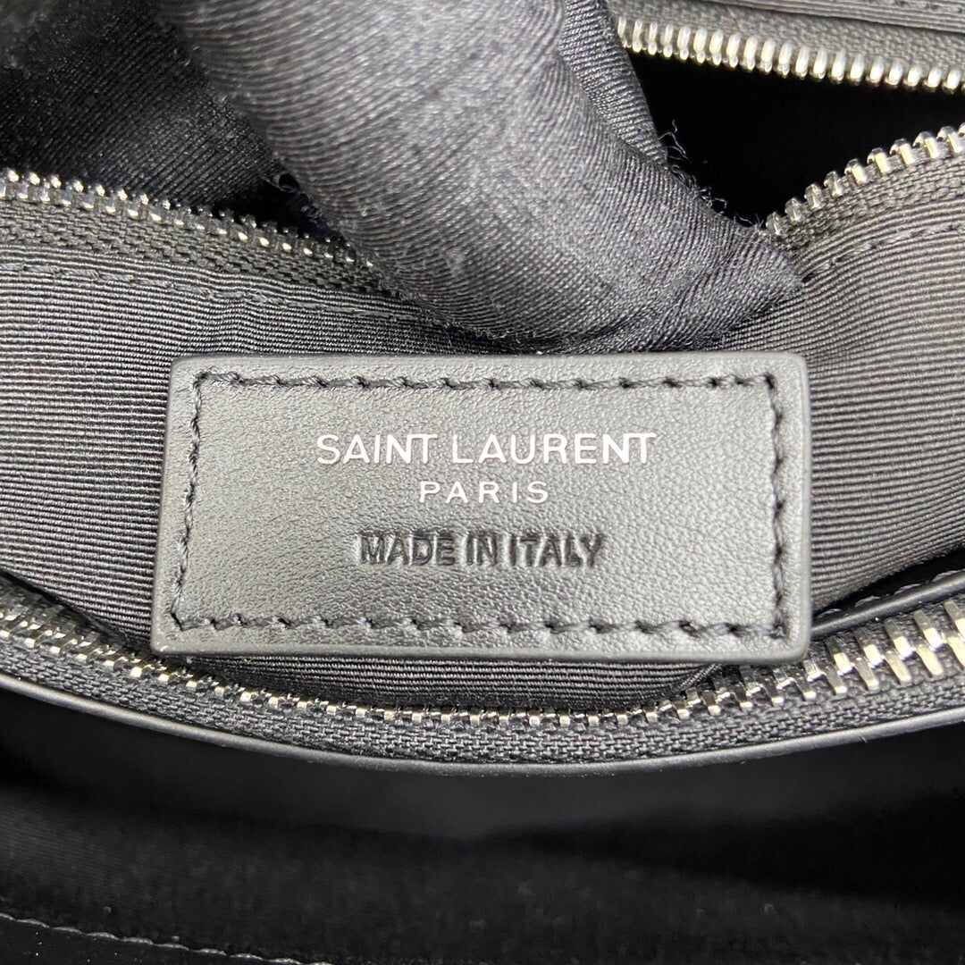LOULOU MEDIUM 32 BLACK QUILTED LEATHER SILVER HARDWARE