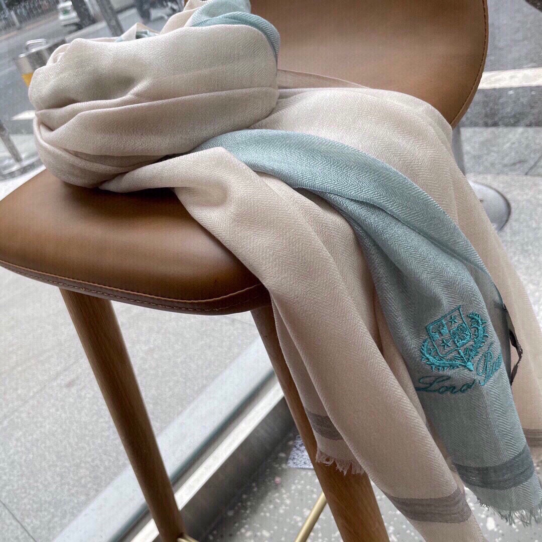 LP Quadrata Rainbow Scarf 200 CM In Beige Mix Turquoise Cashmere Silk 670020