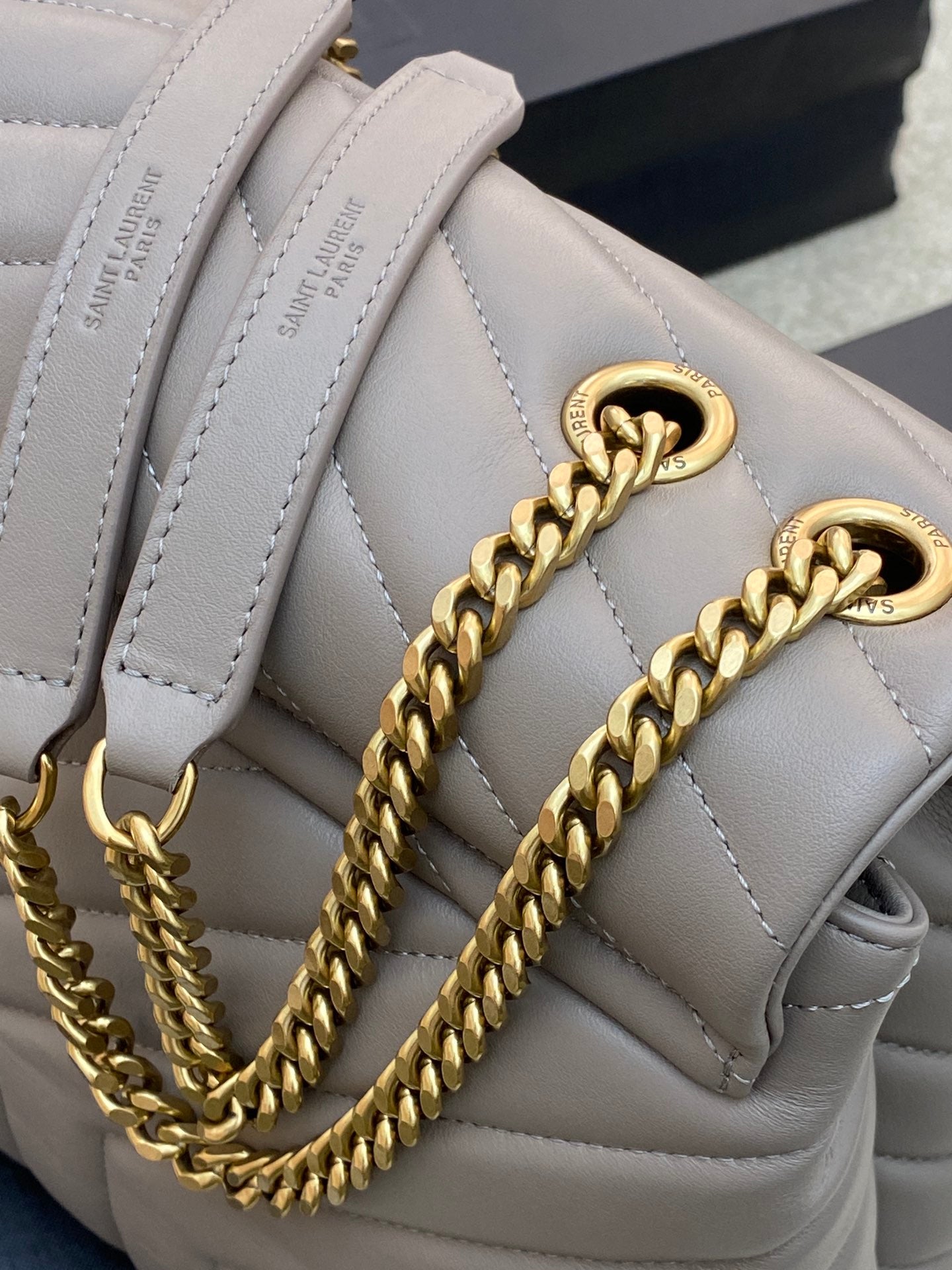 LOULOU MEDIUM 32 GREY QUILTED LEATHER GOLD HARDWARE