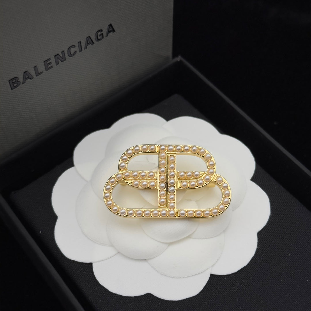Balenciaga Brooch Gold 174745