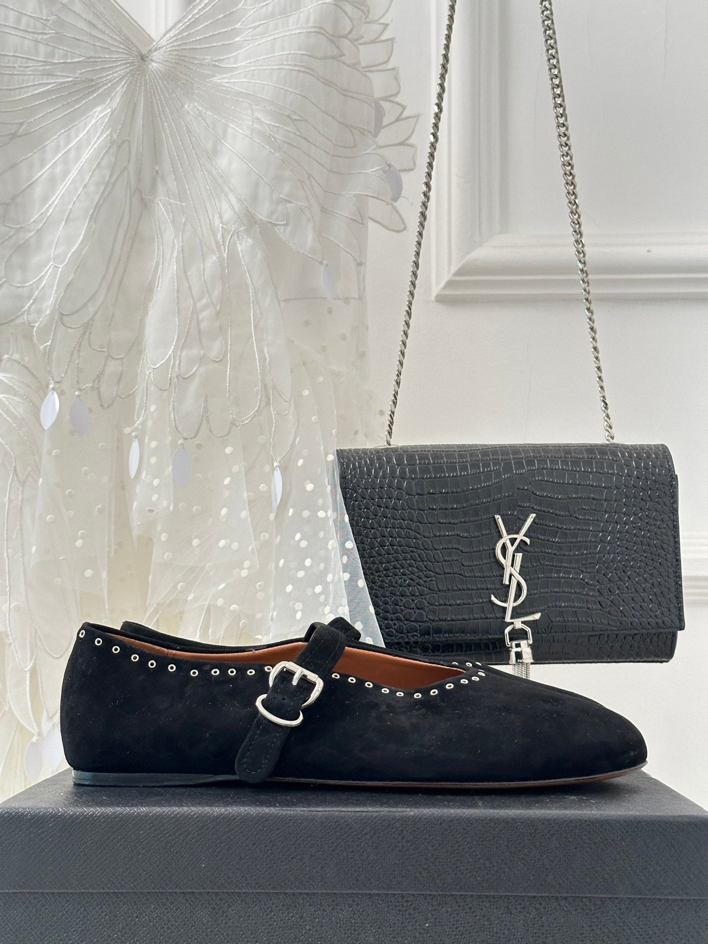 Alaia 25 Ballet Flats Black Suede 293240