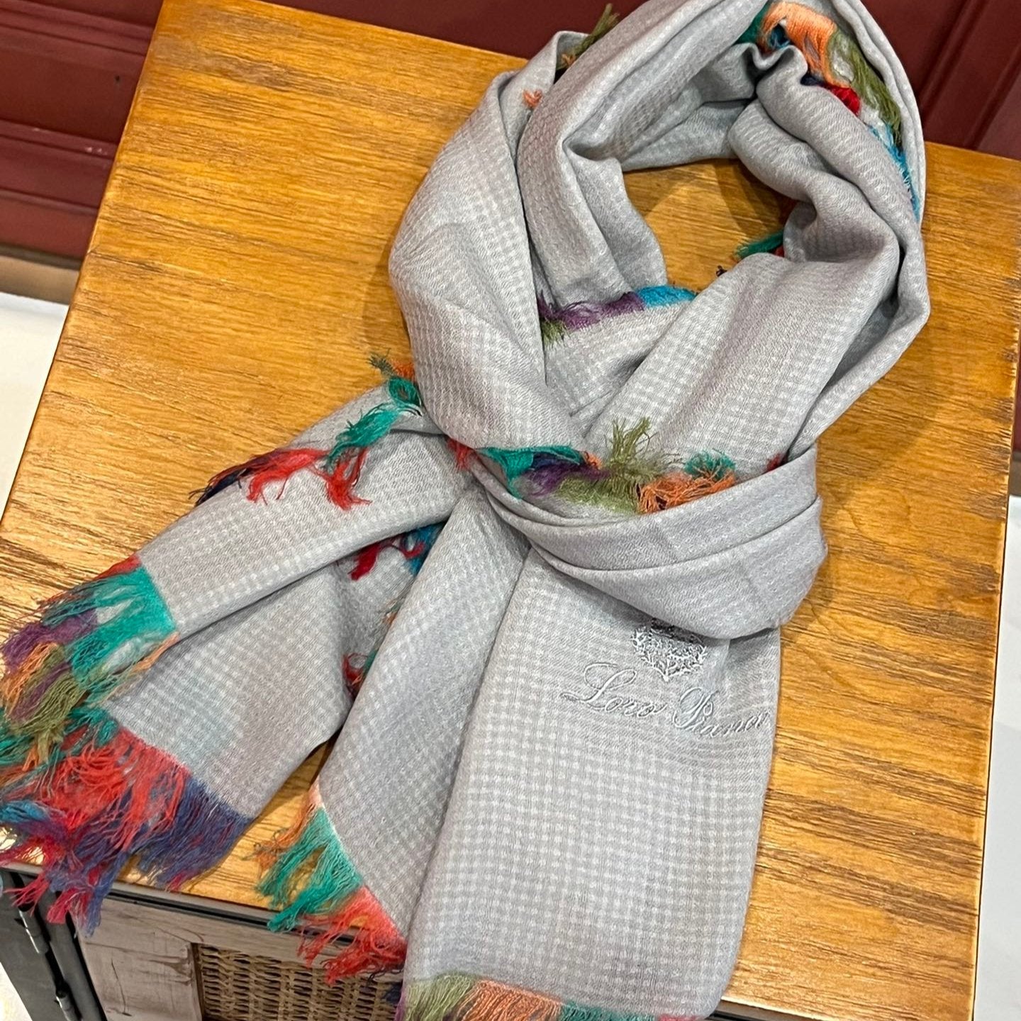 LP Scarf 190 CM In Light Grey Colorful Waffle Fabric Woven 975485