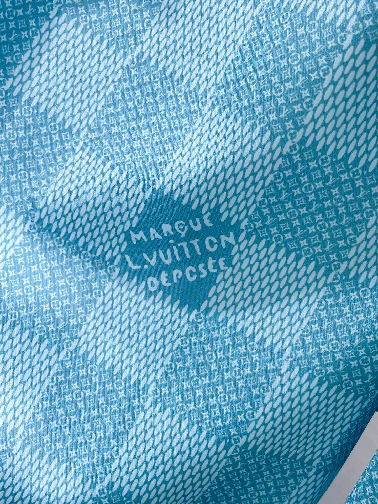 LV BLUE DAMIER LONG-SLEEVED SHIRT 238816