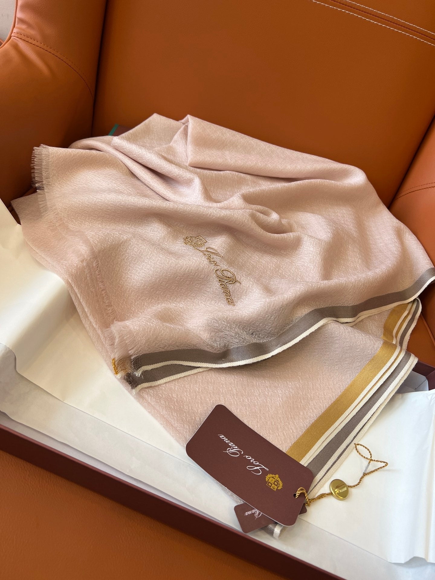 LP Quadrata Rainbow Scarf 210 CM In Light Pink Thin Silk Woven With Wool 428591