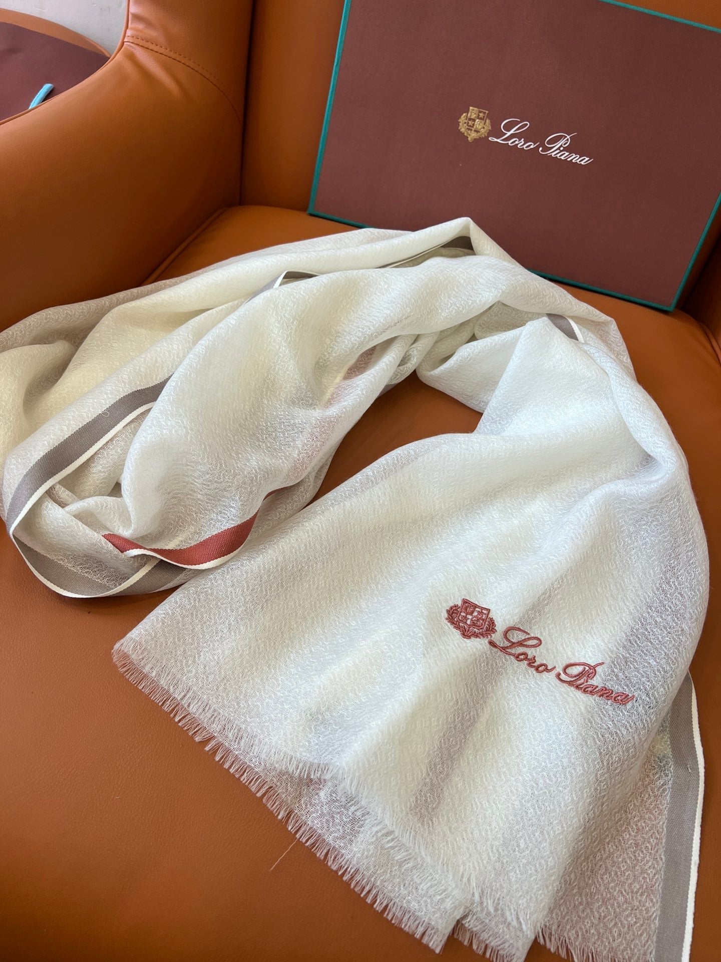 LP Quadrata Rainbow Scarf 210 CM In White Thin Silk Woven With Wool 428593