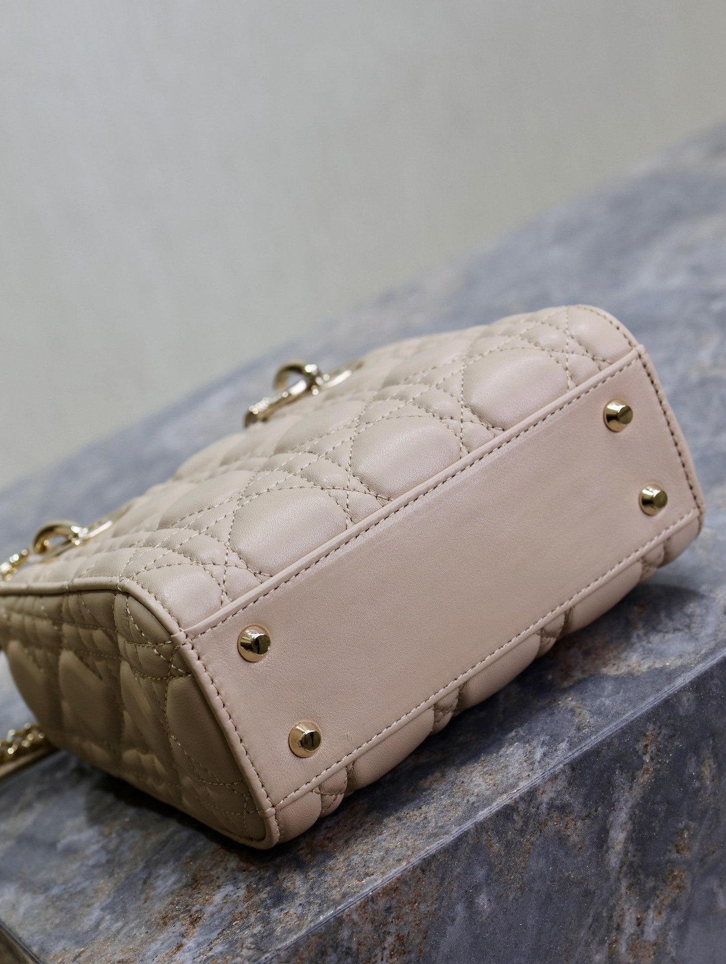 Lady Bag 17cm Beige White Lambksin