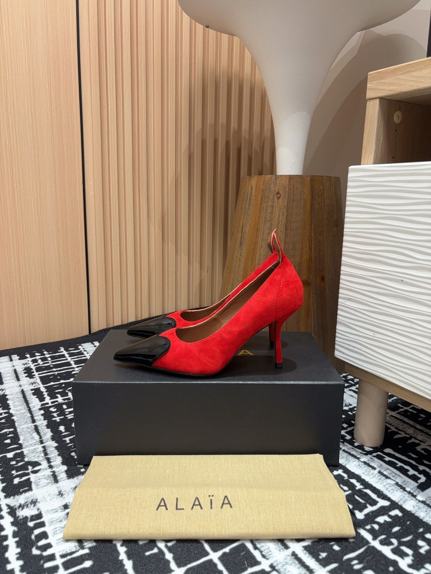 Alaia Pump Coeur 85mm In Red Suede 933079