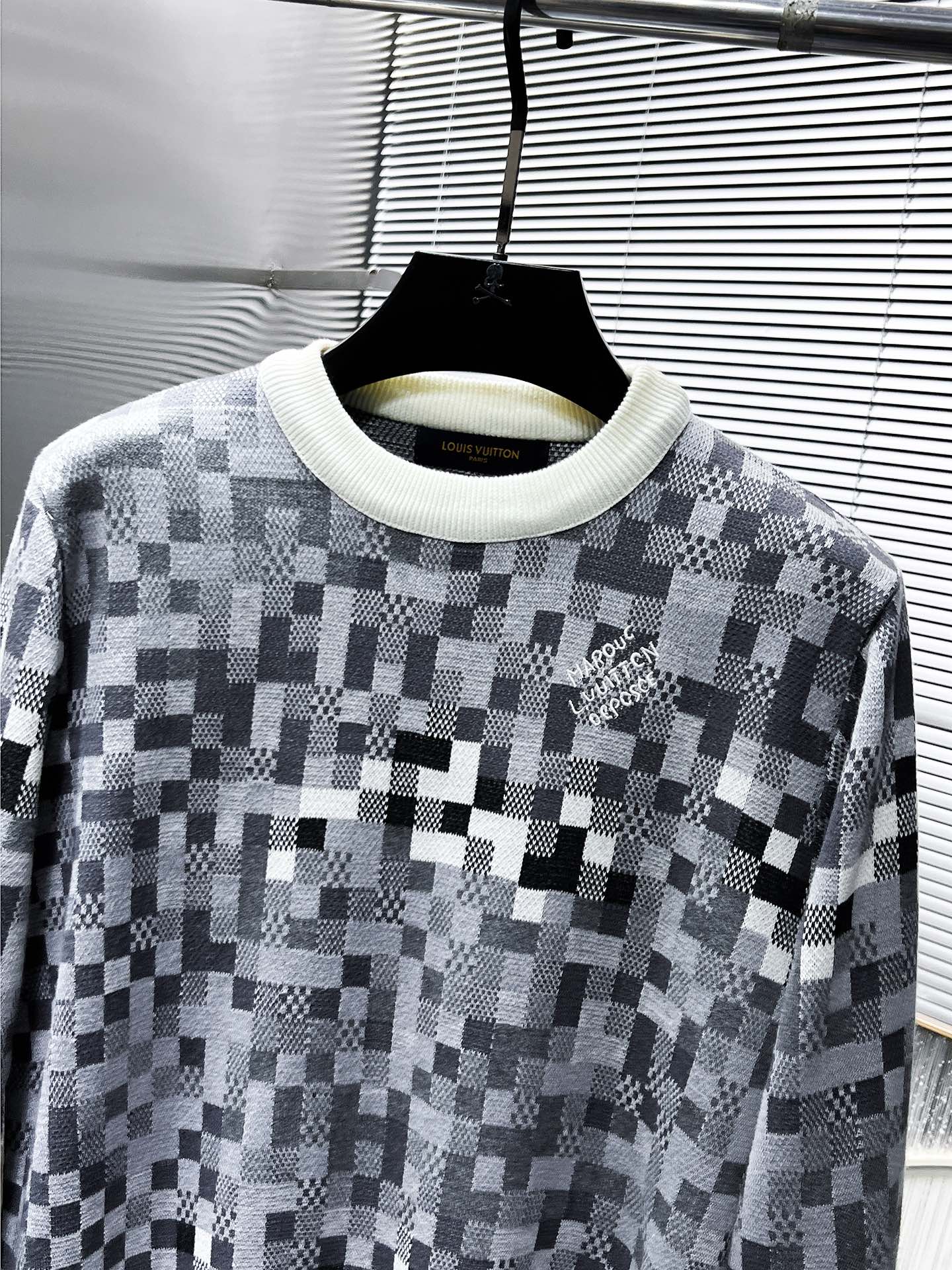 LV KNITTED SWEATER IN GRAY BLACK WHITE DAMOFLAGE MOTIF WOOL 238799