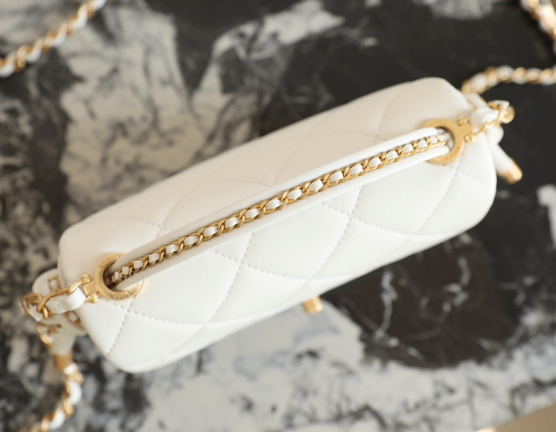 CC 19 Bag 25C 18cm White Lambskin Gold Hardware