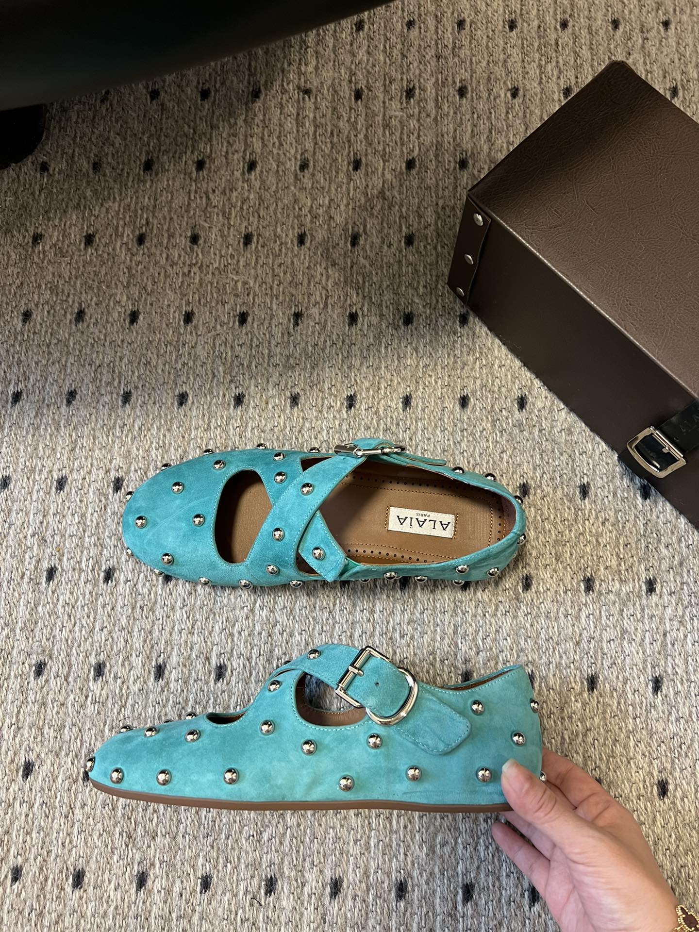 Alaia 25 Criss Cross With Stud Ballet Flats Lagoon Green Suede Sheepskin 303692
