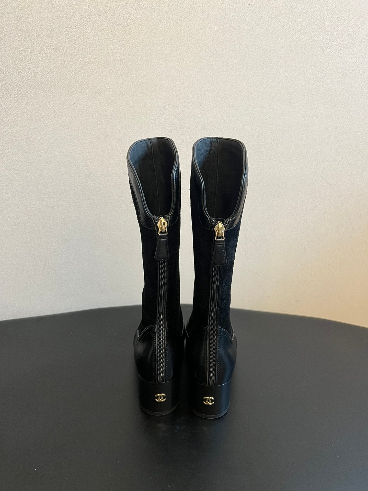 CC 25 Martin Boot Black Suede Sheepskin 408608