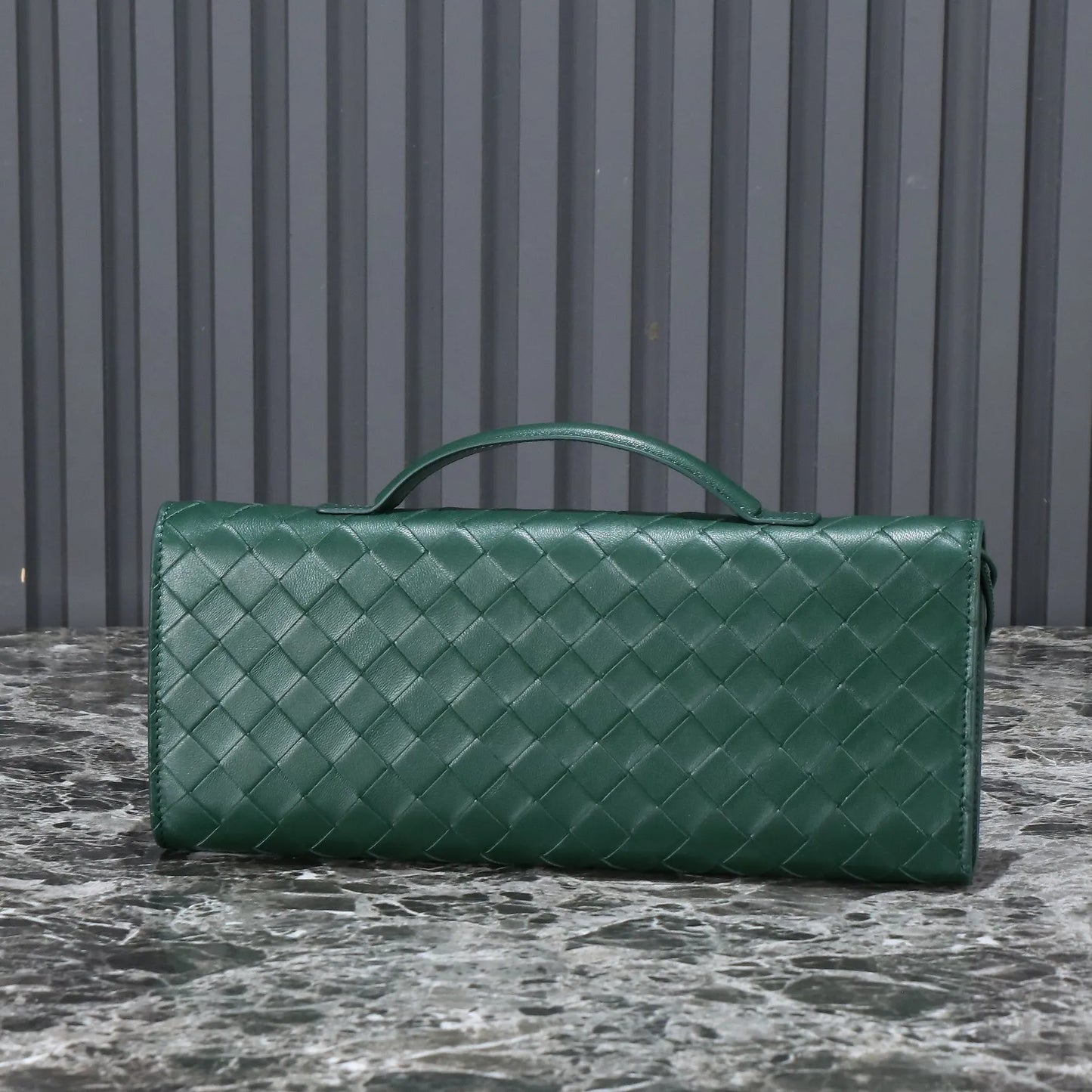 BV Long Clutch Andiamo With Handle 31cm Emerald Green Calfskin Ghw
