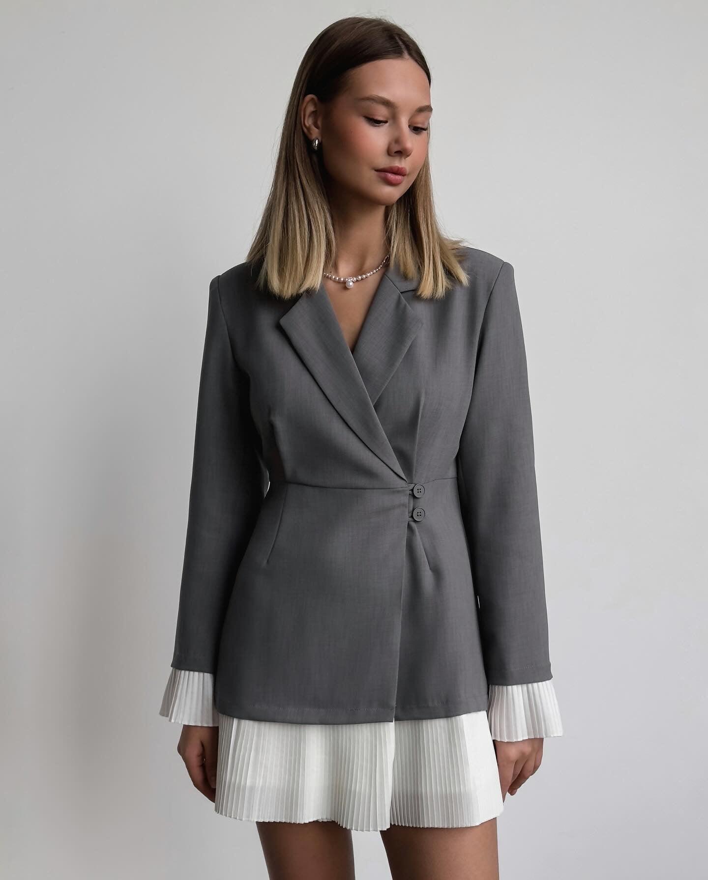 Blazer-Kleid mit Plissee-Rock