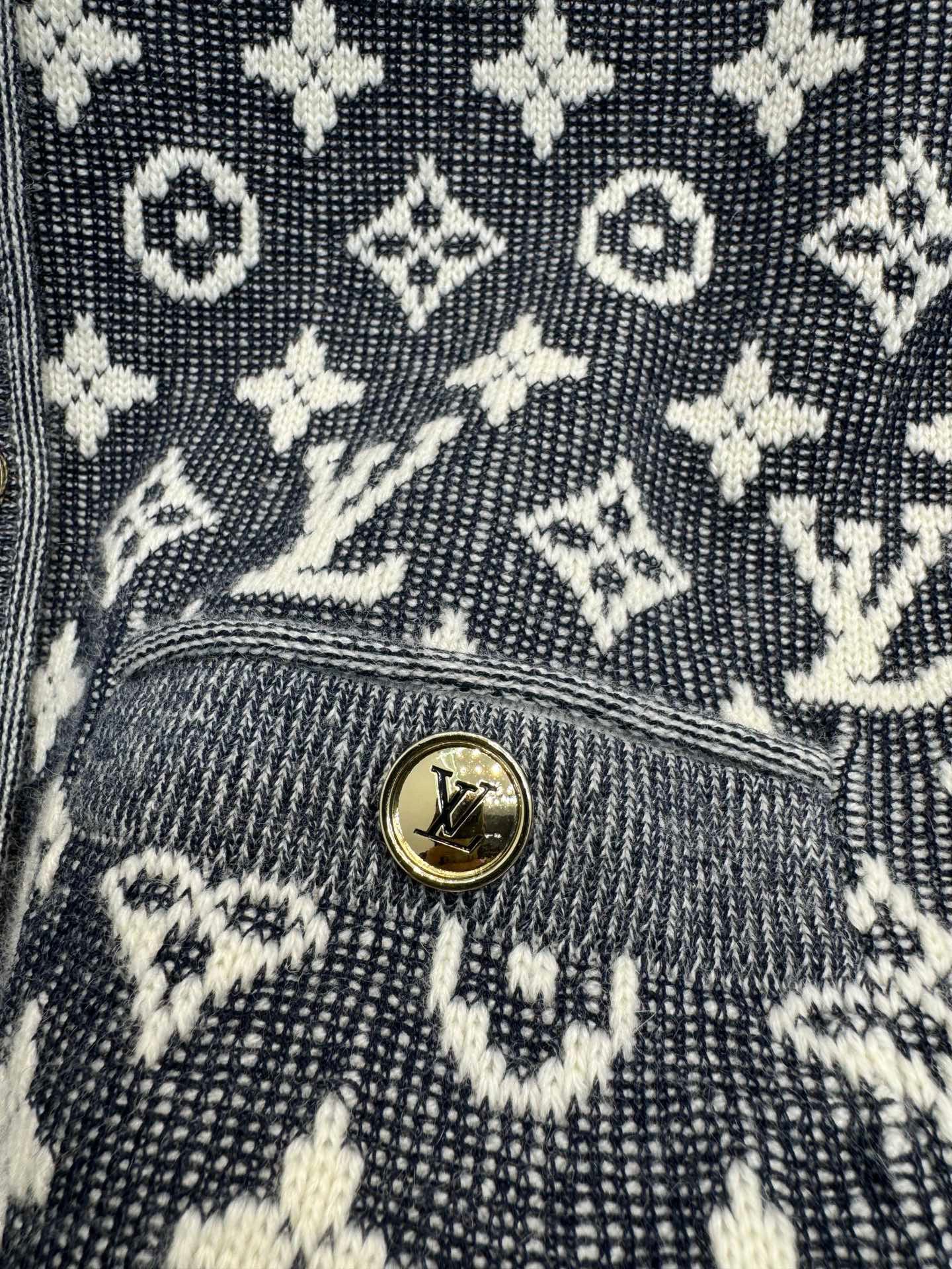 LV knitted cardigan vest