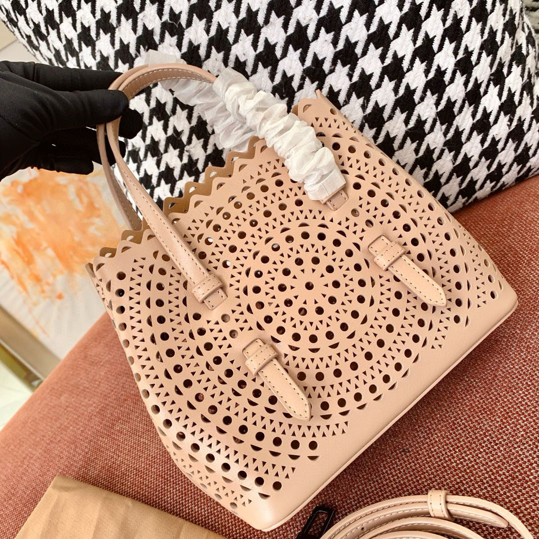 Alaia Mina 16 Bag Beige Vienne Wave Calfskin