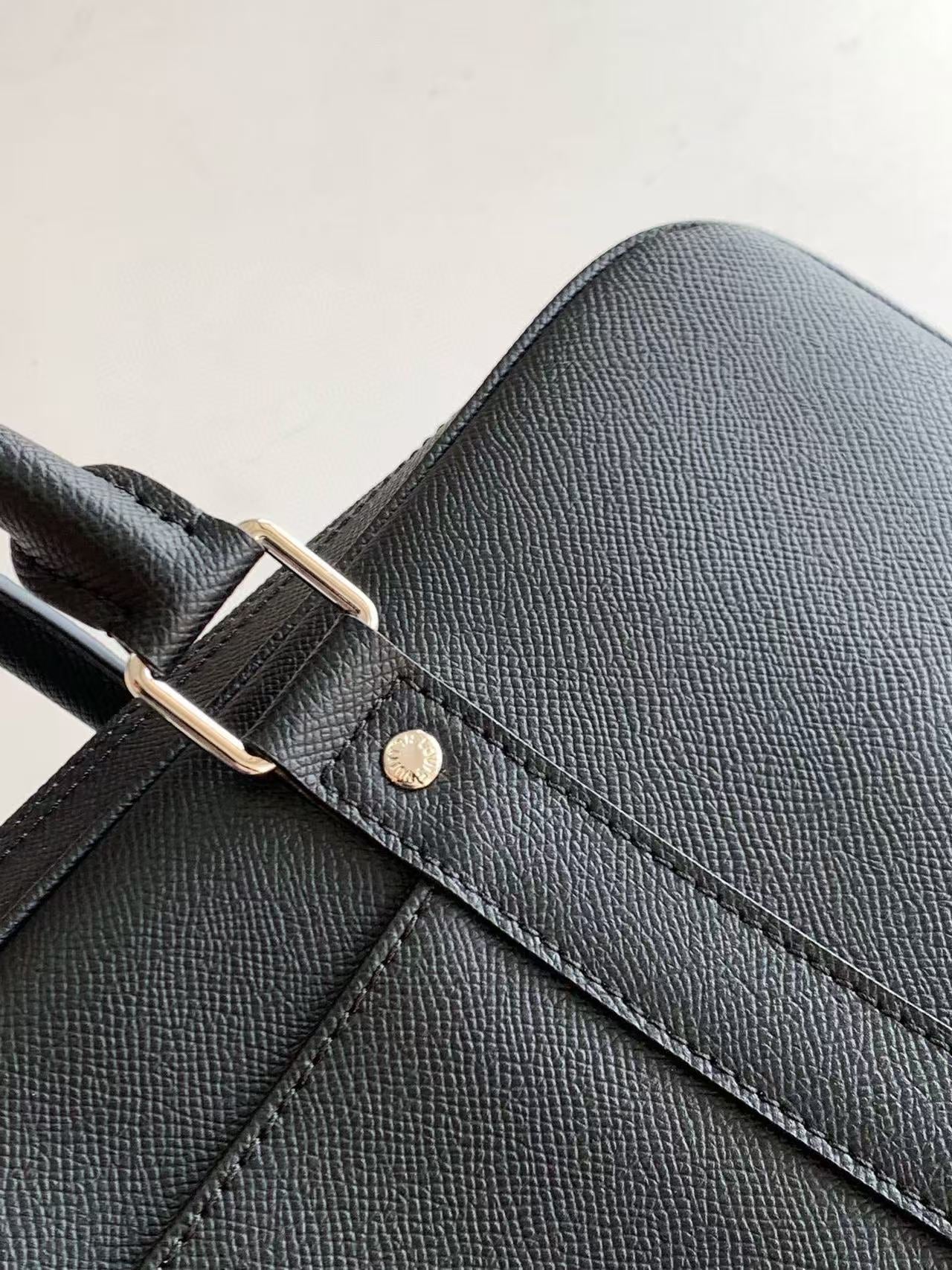 LV Porte-Documents Voyage PM Handbag Black Taiga leather