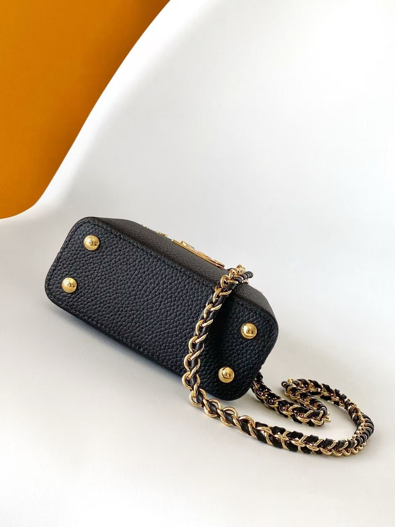 LV Capucines Bag 16cm Black Taurillon Cowhide Leather