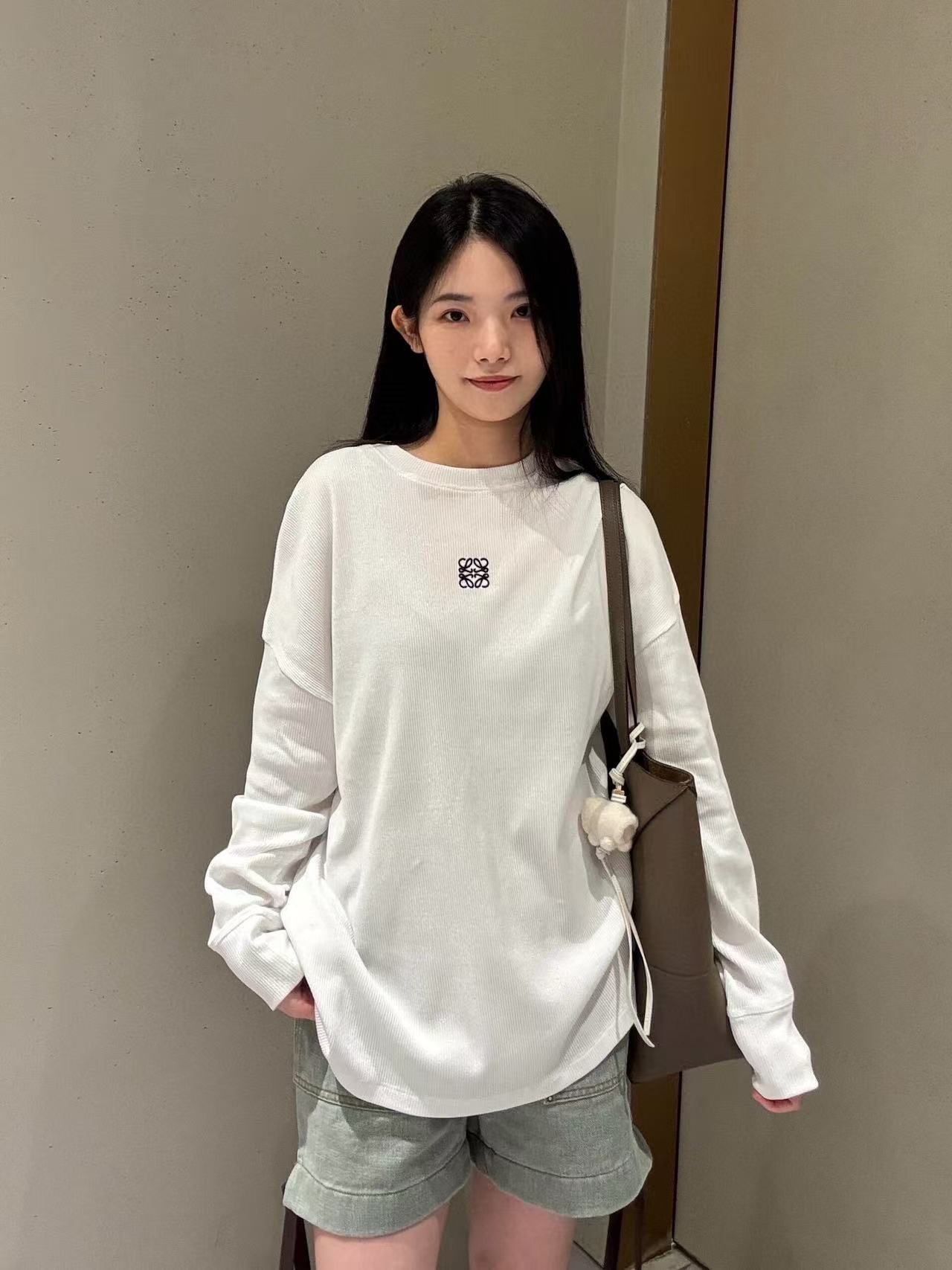Loewe Long-sleeve T-shirt Black and White Cotton