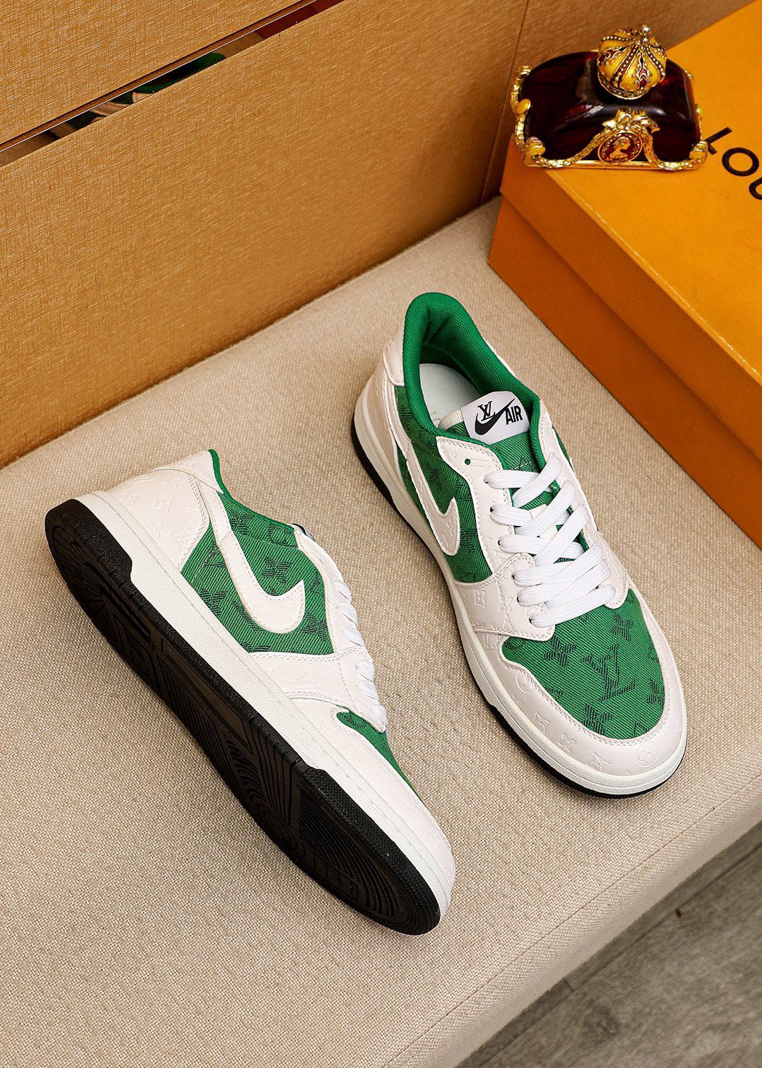 AIR FORCE LV MONOGRAM SNEAKER WHITE GREEN