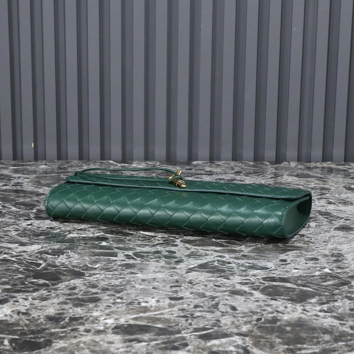 BV Long Clutch Andiamo With Handle 31cm Emerald Green Calfskin Ghw