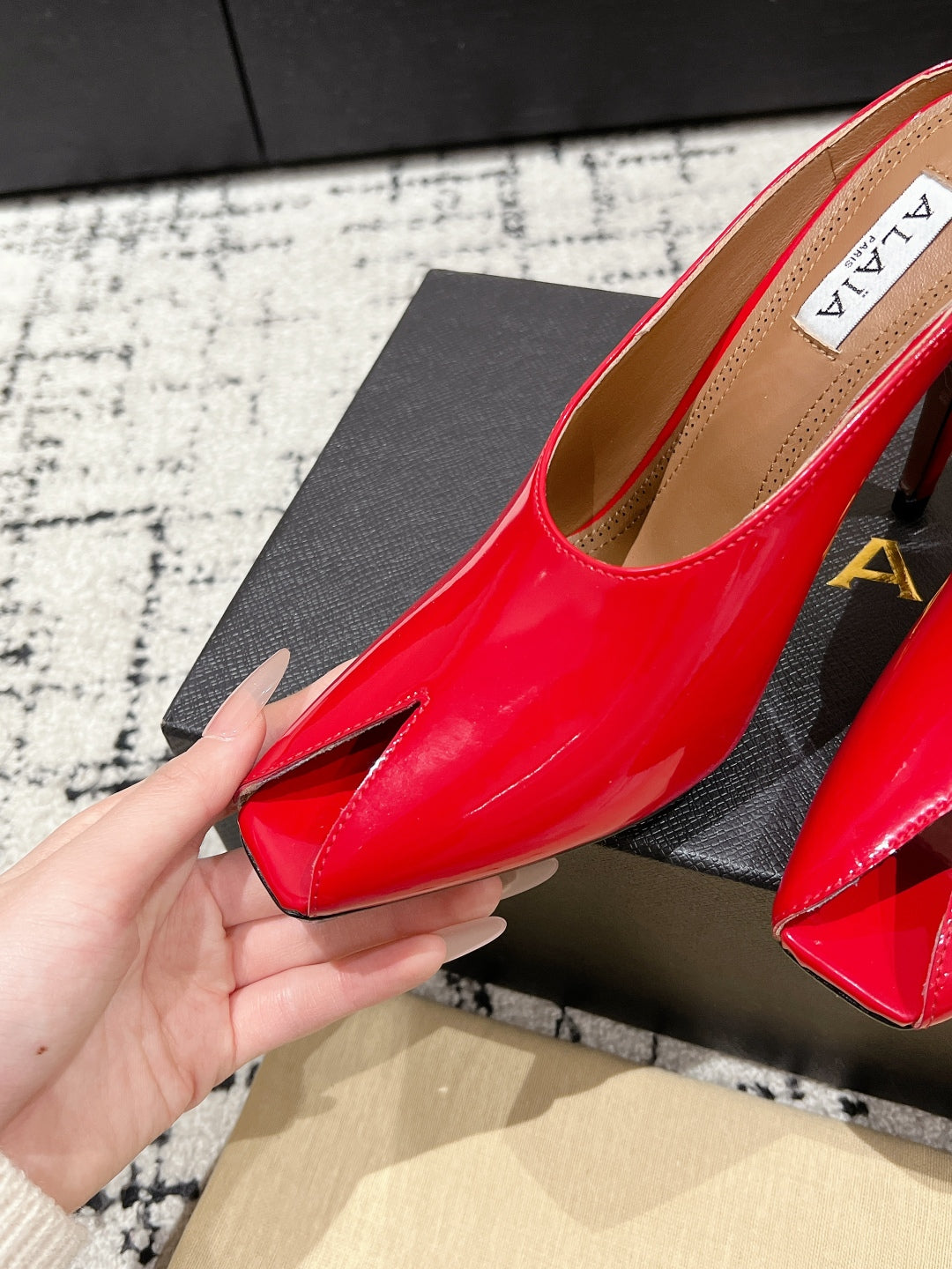 Alaia 25 Spike High Heel Mules Red Lampskin 293183
