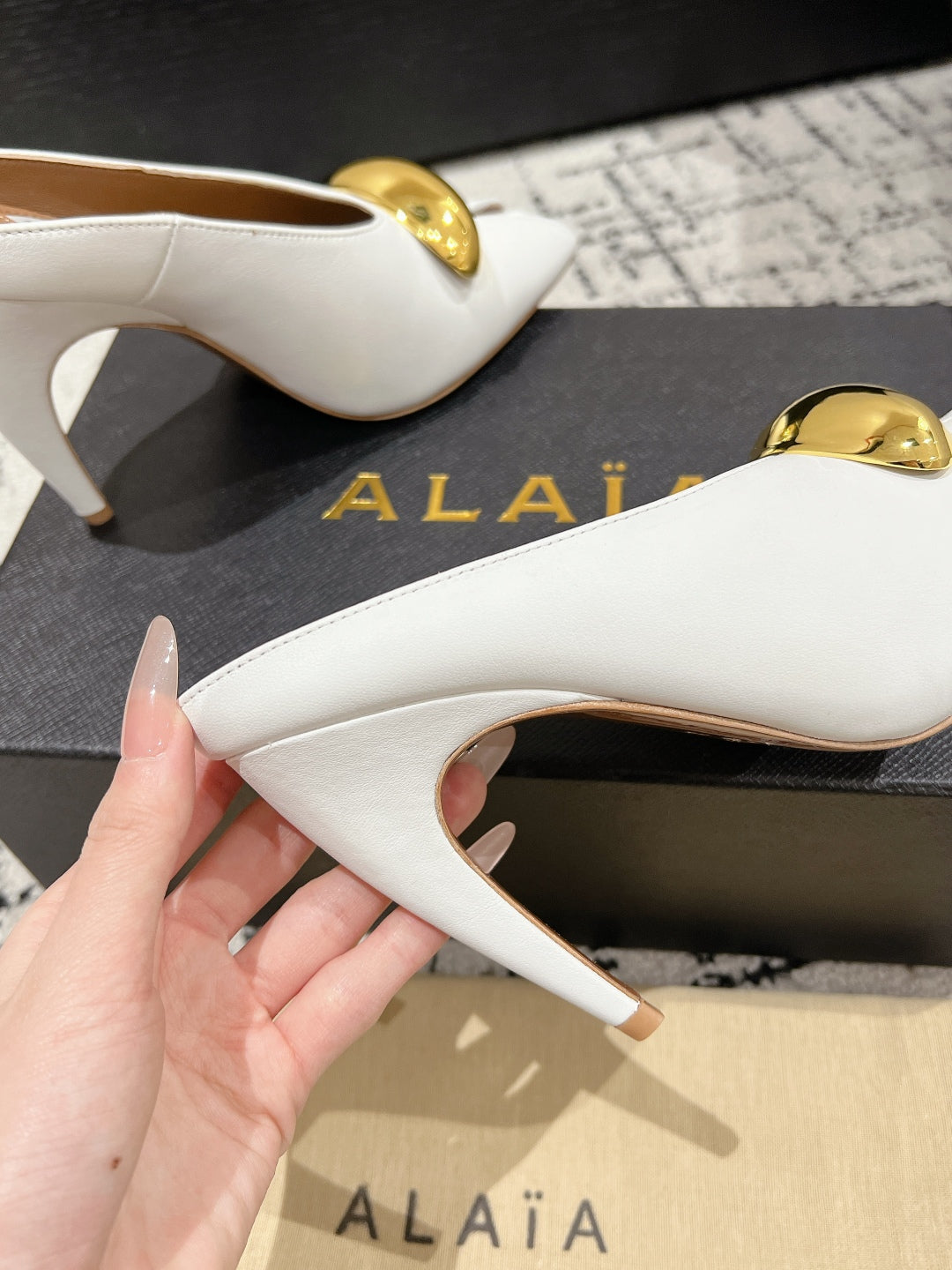 Alaia 25 Azzedine High Heels Mules With Gold Hardware White Calfskin 293186
