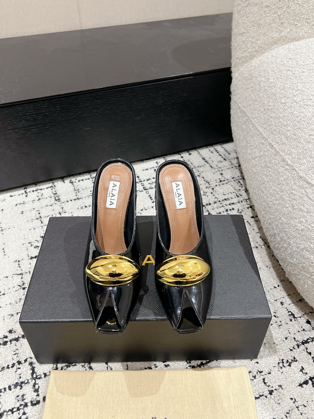 Alaia 25 Azzedine High Heels Mules With Gold Hardware Glossy Black Calfskin 293188