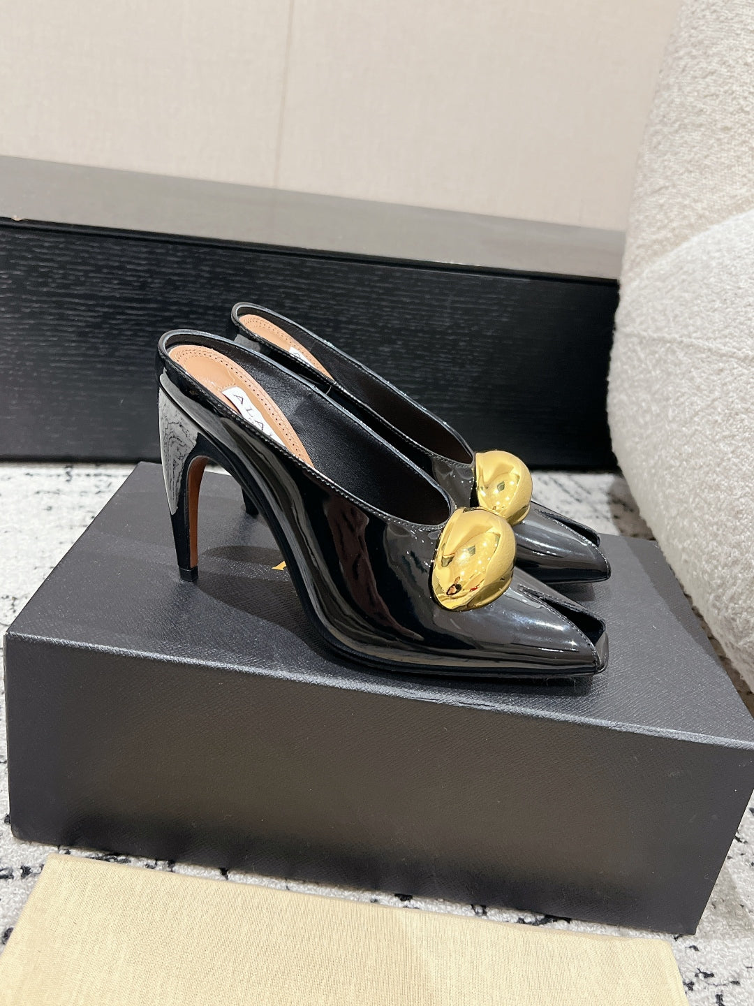 Alaia 25 Azzedine High Heels Mules With Gold Hardware Glossy Black Calfskin 293188