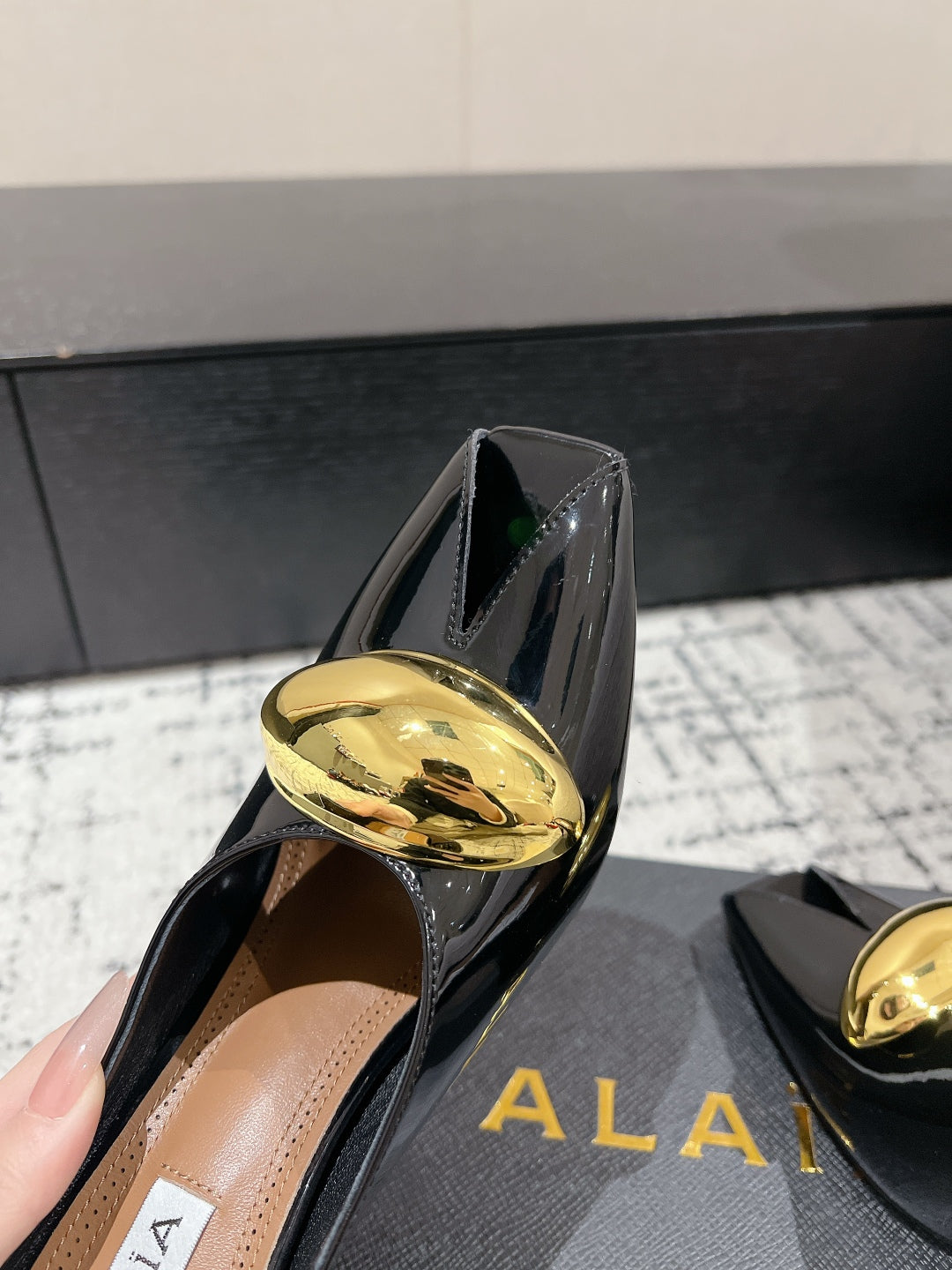 Alaia 25 Azzedine High Heels Mules With Gold Hardware Glossy Black Calfskin 293188