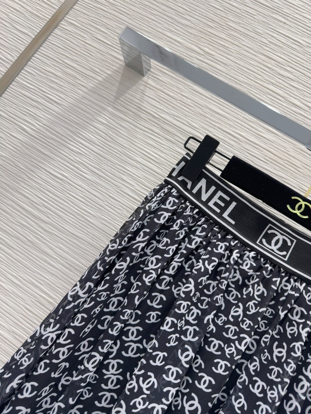 CC 2025 Double C Printed Skirt Black White Polyester Fiber