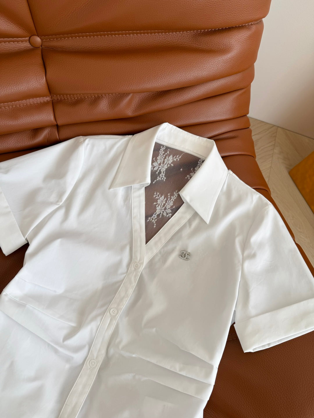 CC 25 Lace Backless Shirt White Cotton