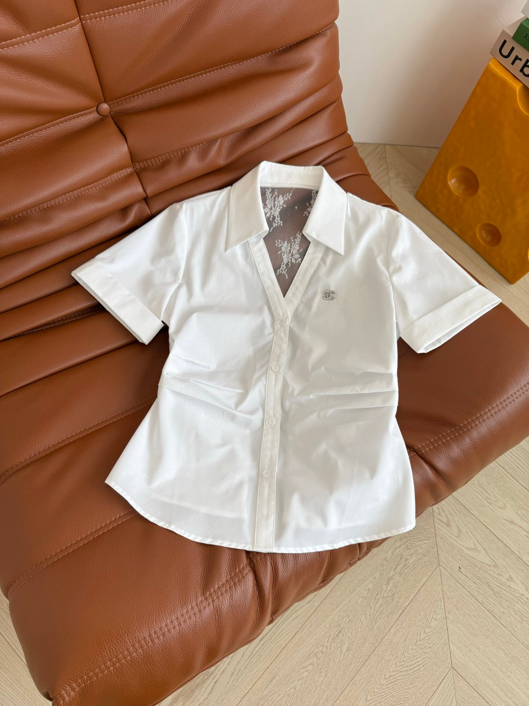 CC 25 Lace Backless Shirt White Cotton