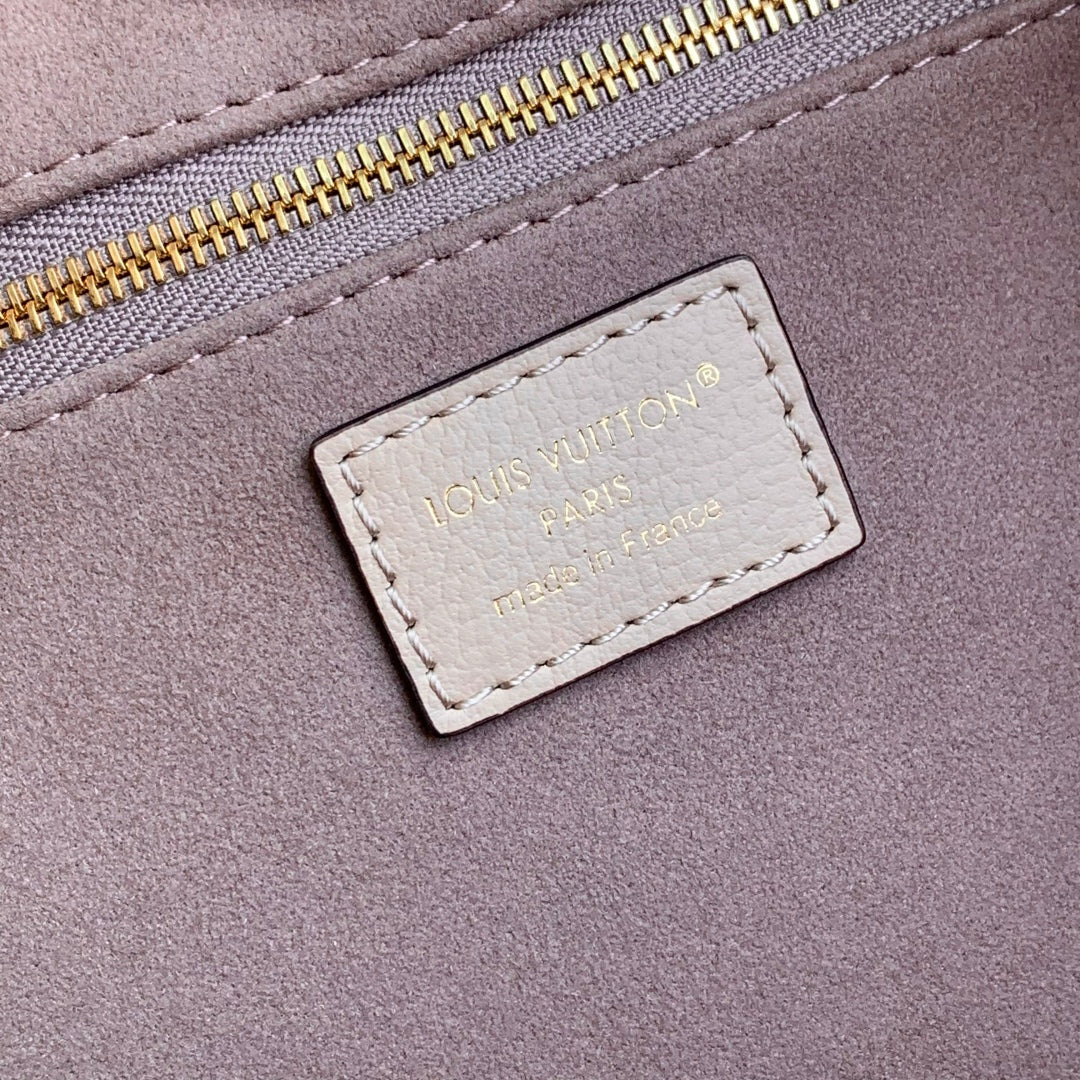 Anytime 34cm Tote Bag Pure Beige Gold Empreinte leather 251568