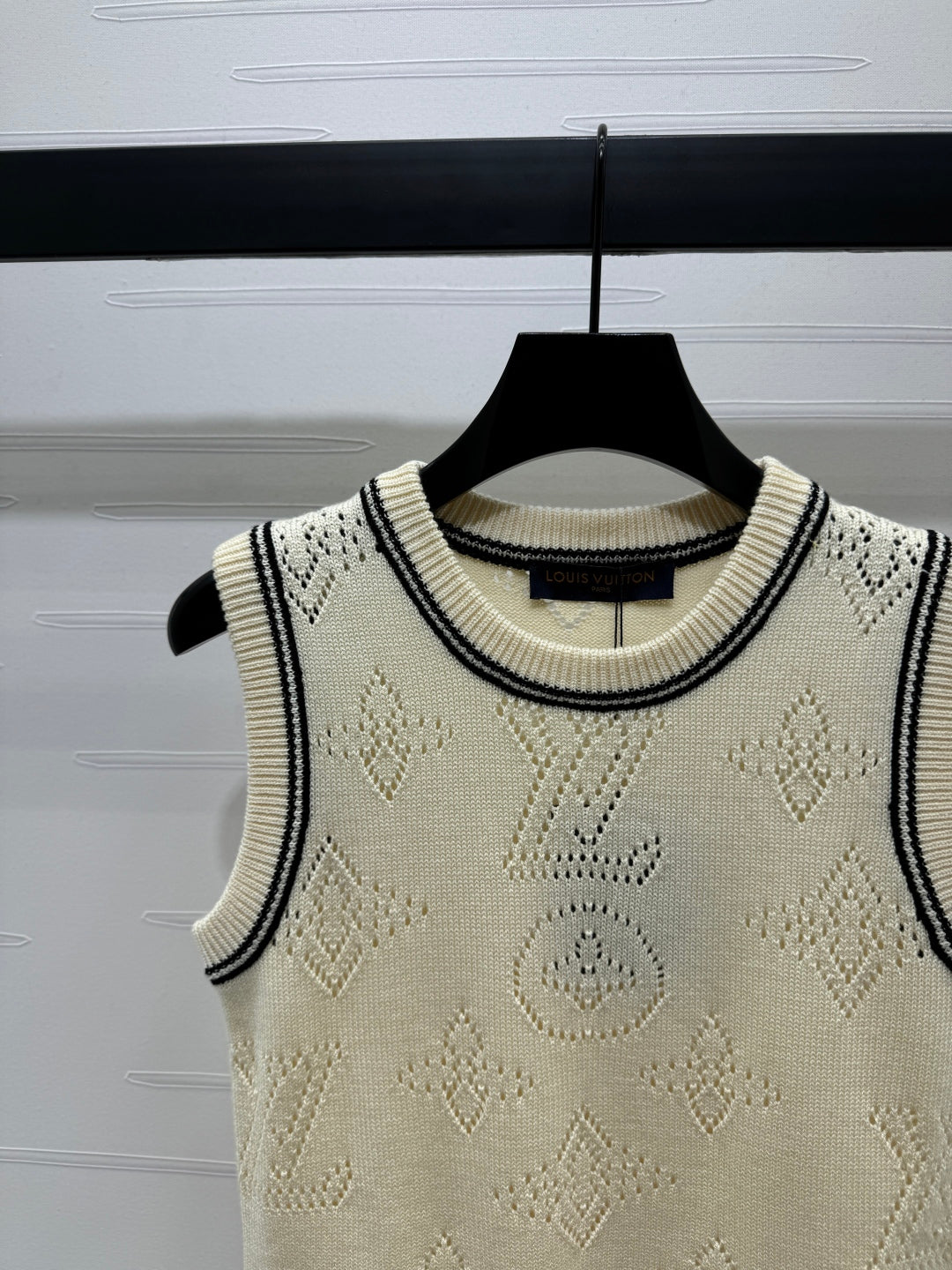 LV 25C Knitted Vest 228788