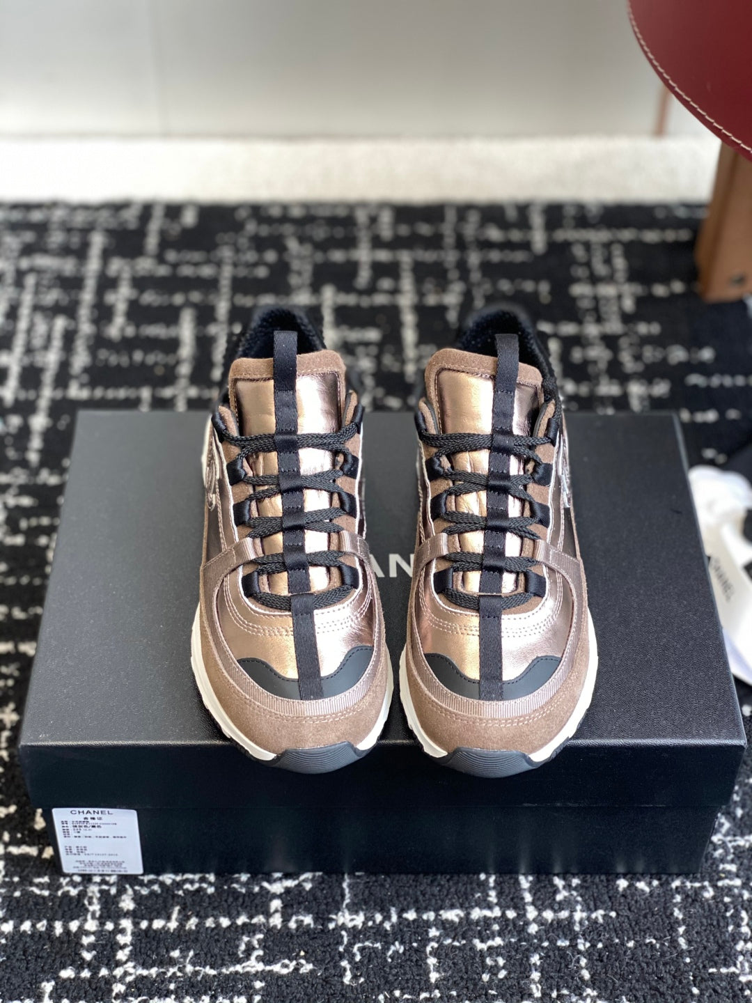 CC 25 Sneaker Pink Gold Suede Sheepskin 352725