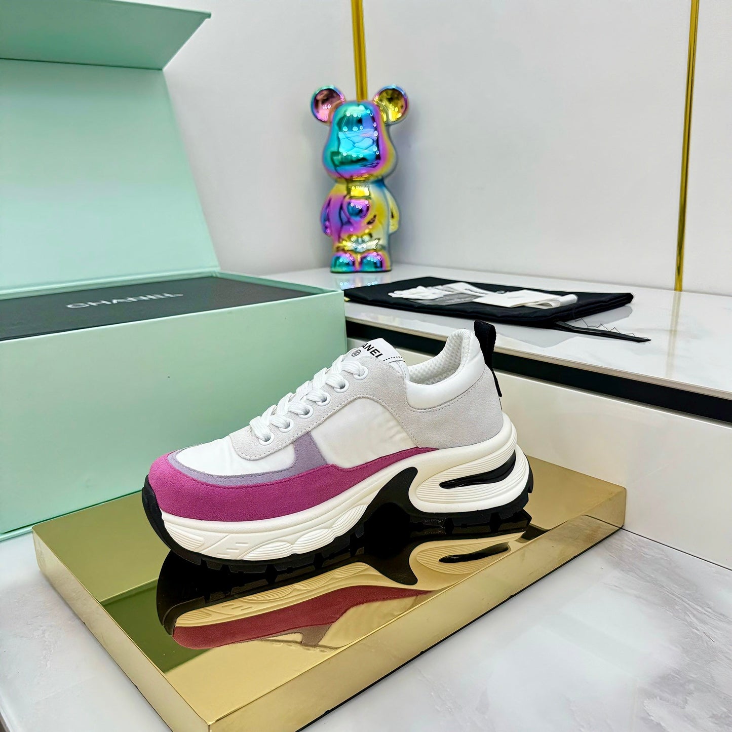 CC 25 Sneaker White Pink Cowhide 331172
