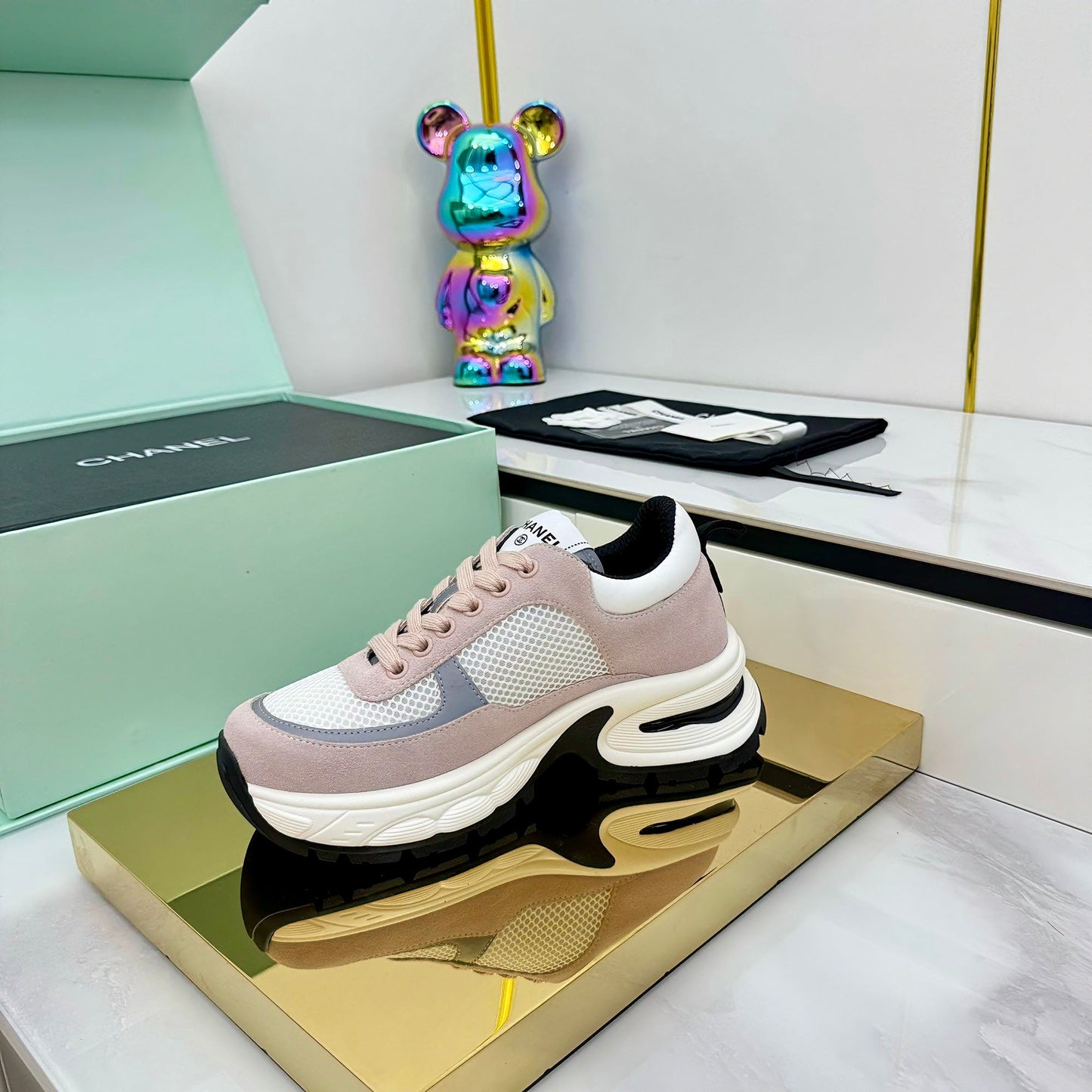 CC 25 Sneaker Pink White Cowhide 331176