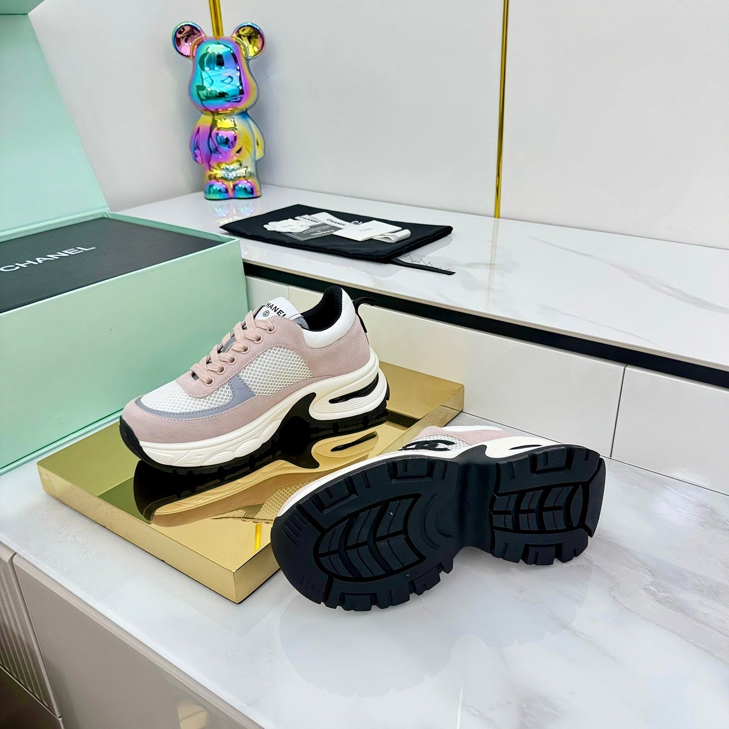 CC 25 Sneaker Pink White Cowhide 331176