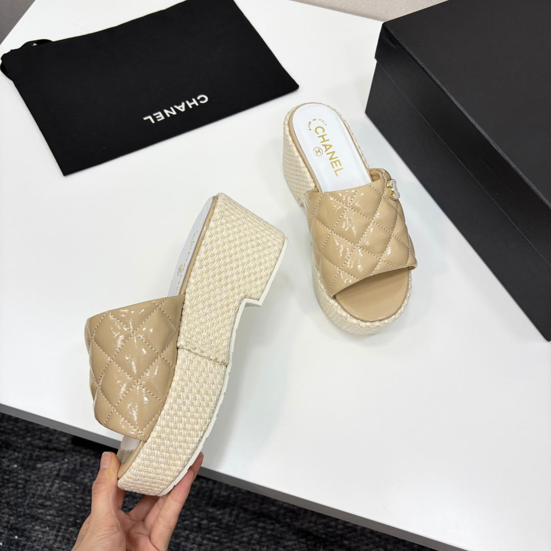 CC 25 Platform Slides Cowhide and Sheepskin 270783