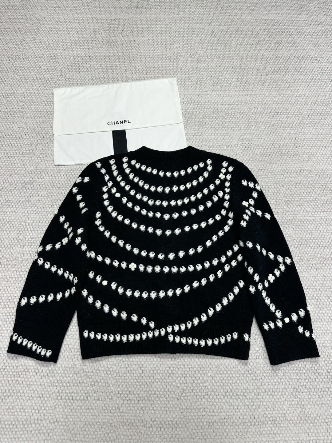 CC 25 Pearls Cardigan Black Cashmere