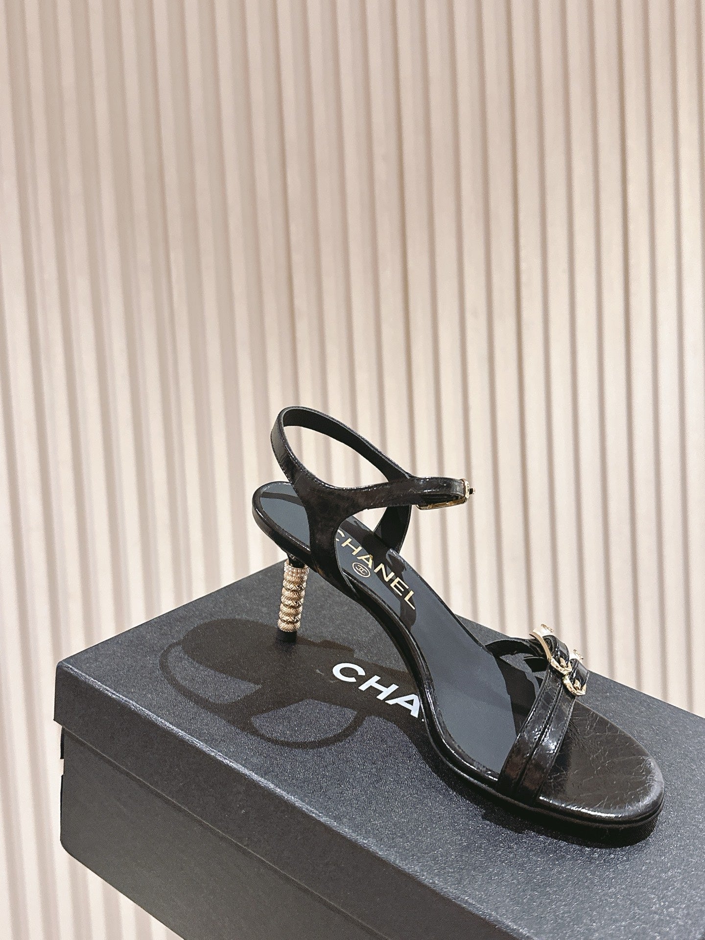 CC 25 Sandal Heels Sheepskin 267851