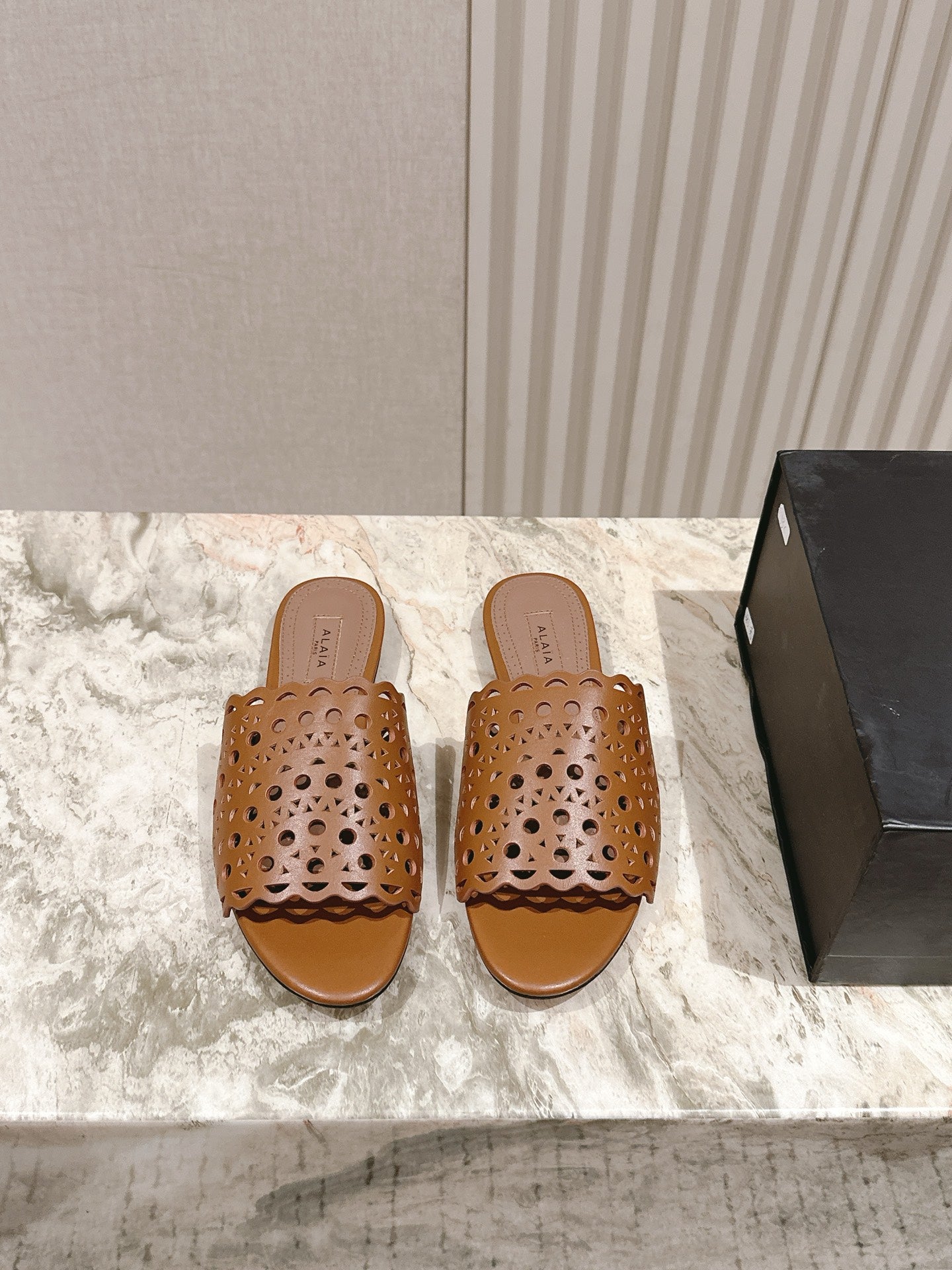 Alaia 2025 Vienne Slippers Brown Lambskin 293658