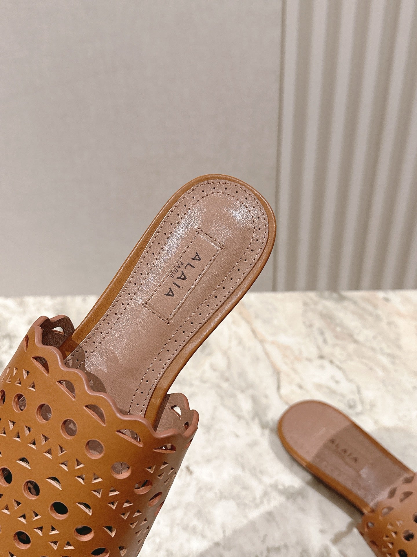 Alaia 2025 Vienne Slippers Brown Lambskin 293658