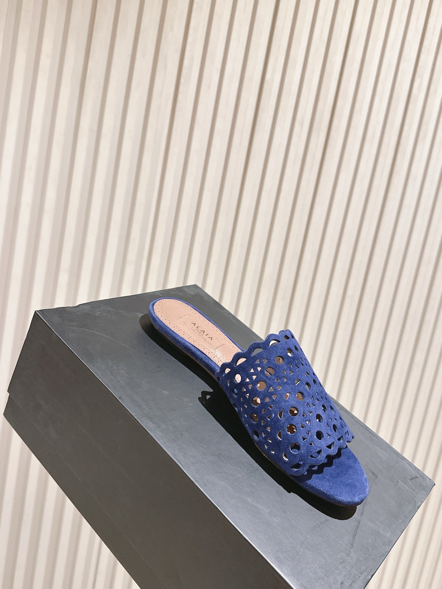 Alaia 2025 Vienne Slippers Blue Lambskin 293661