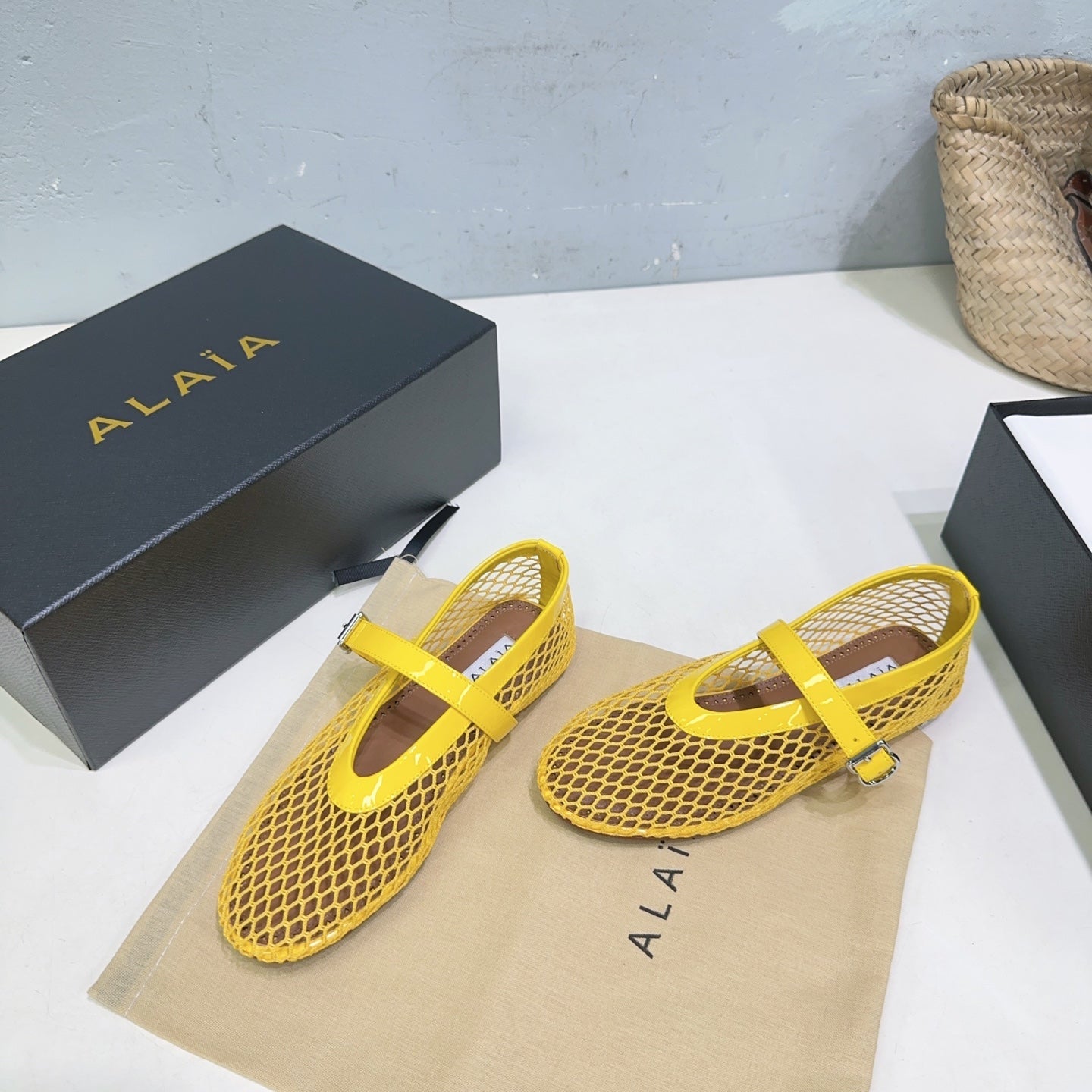 Alaia 25 Laminated Fishnet Ballet Flats Yellow Lambskin 300470