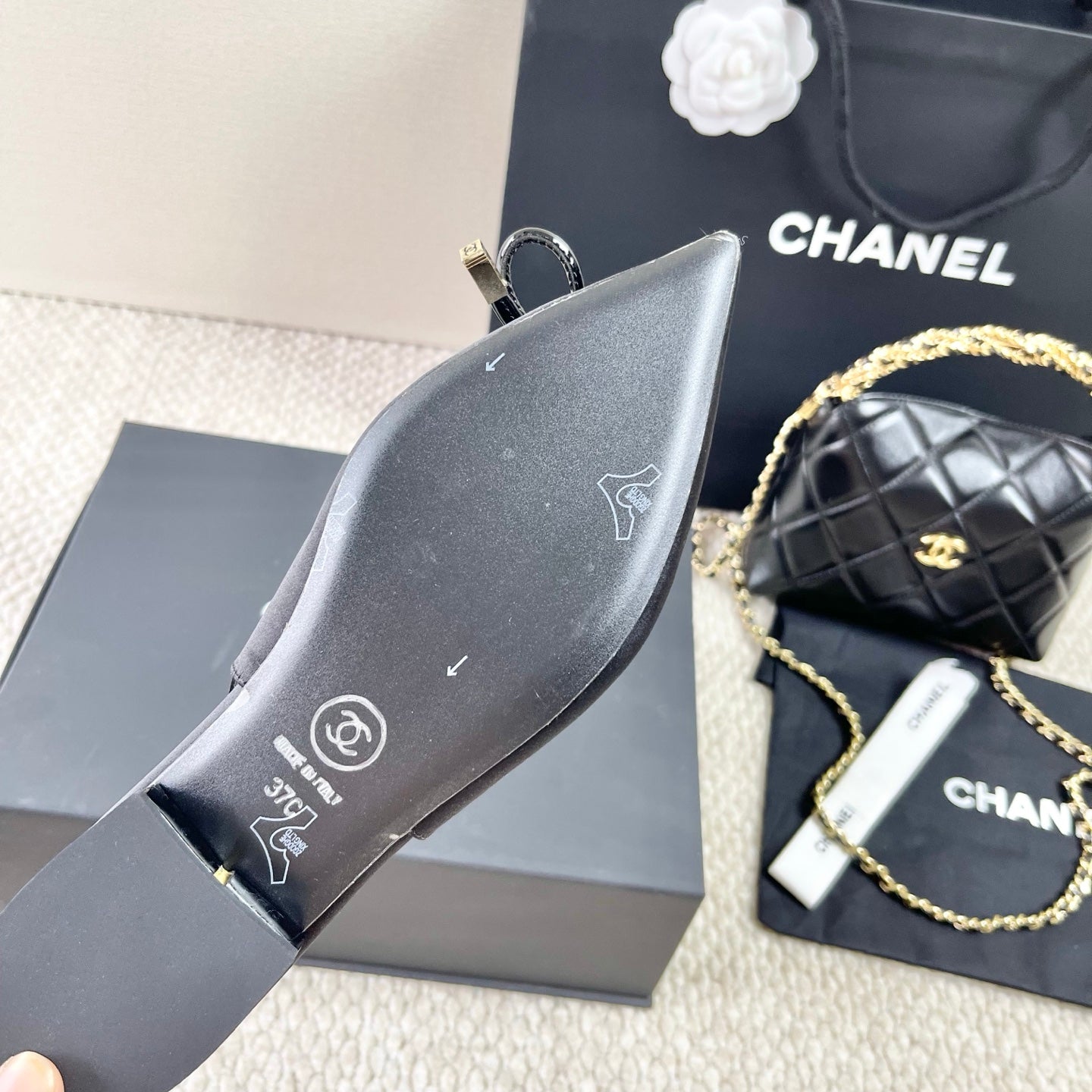 CC 25 Slingback Flats Black Silk 330921