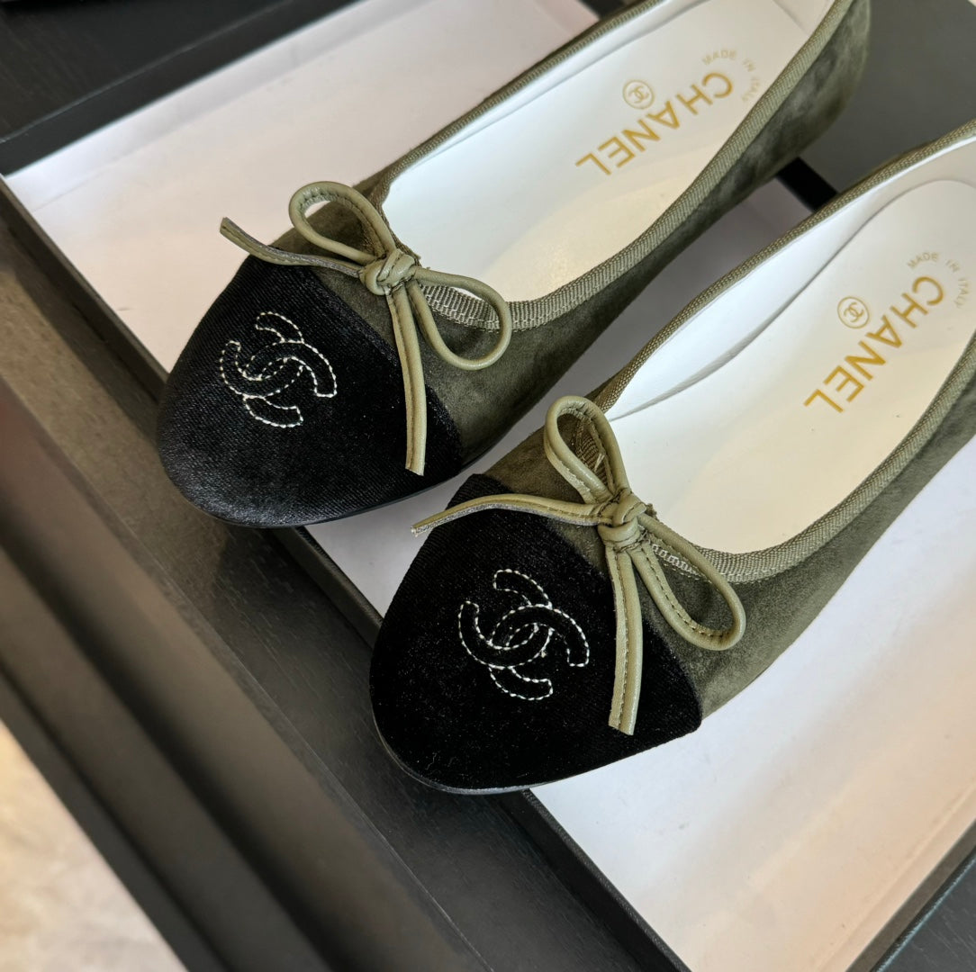 ballet flat moss green suede and black canvas