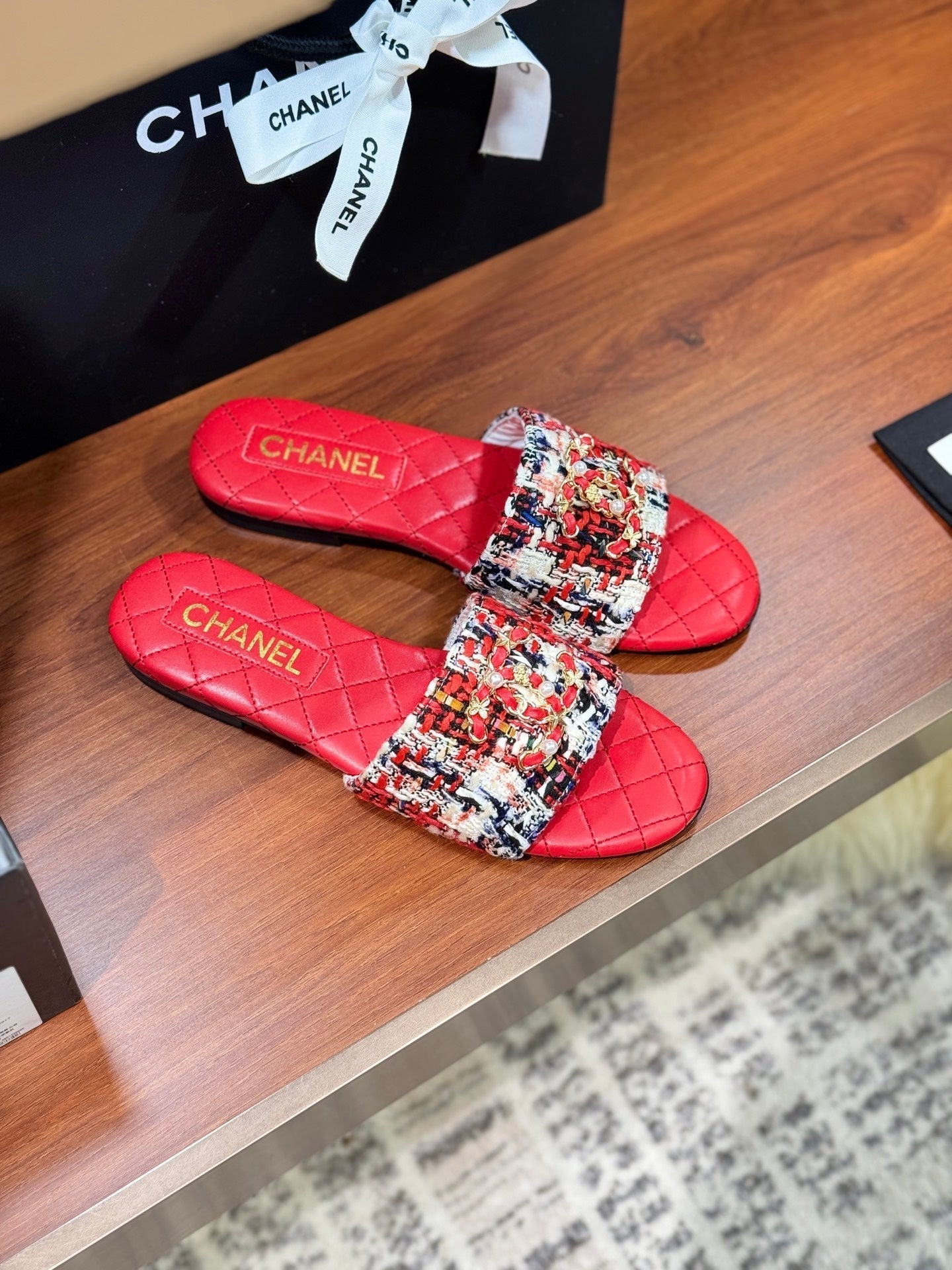 CC 25 Slippers Red Sheepskin 310141