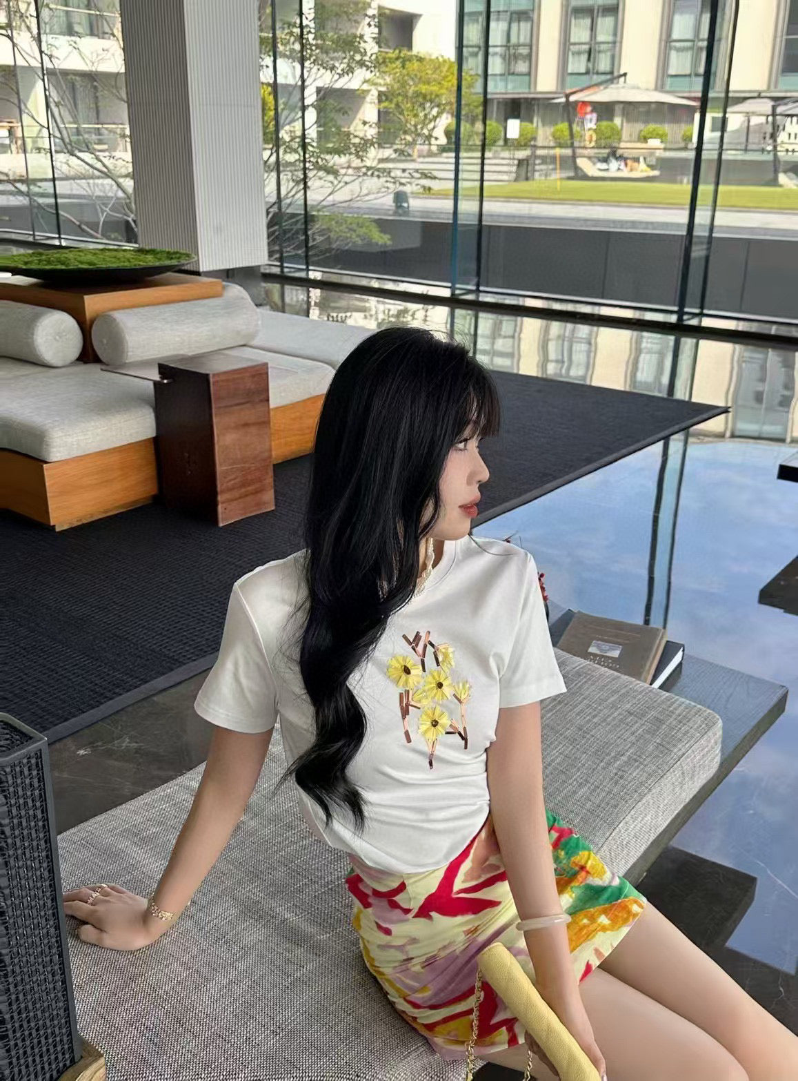 CC 25 Beaded Embroidered Daisy T-shirt White Cotton