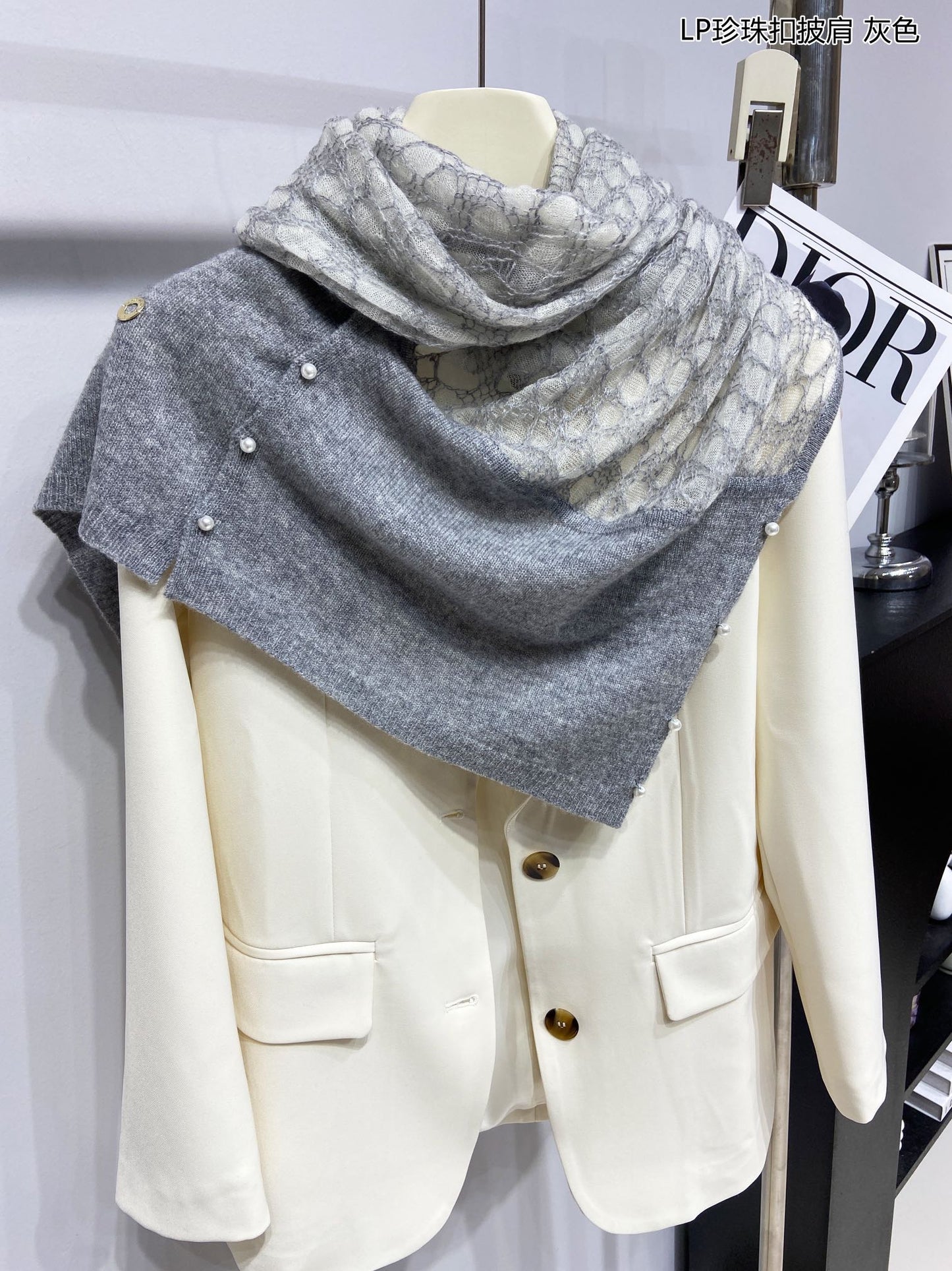 LP Pearl Button Scarf 135 CM In Grey White Cashmere 416913